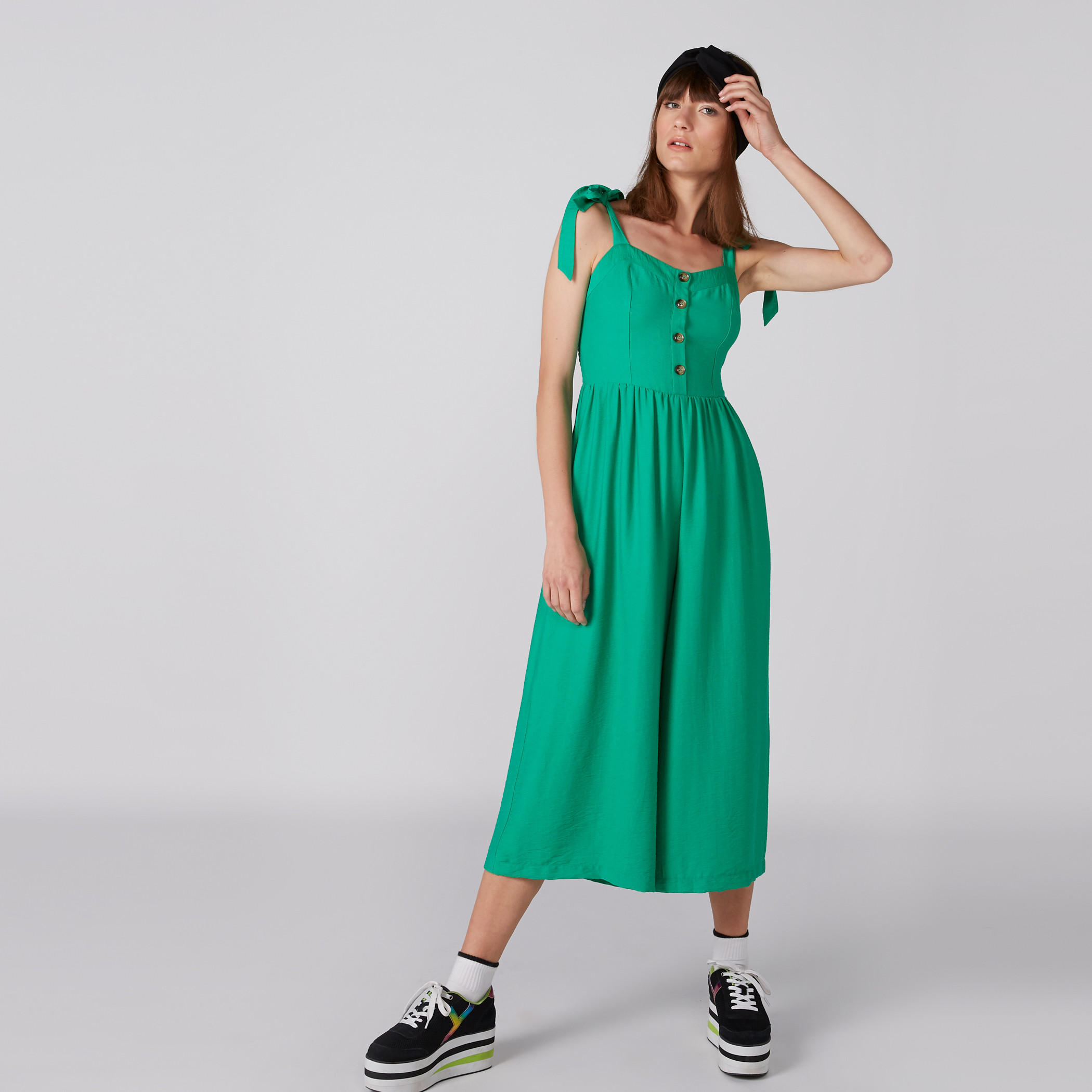 أفرول بأزرار وأربطة ودرزات-women-clothing-jumpsuits-image-1