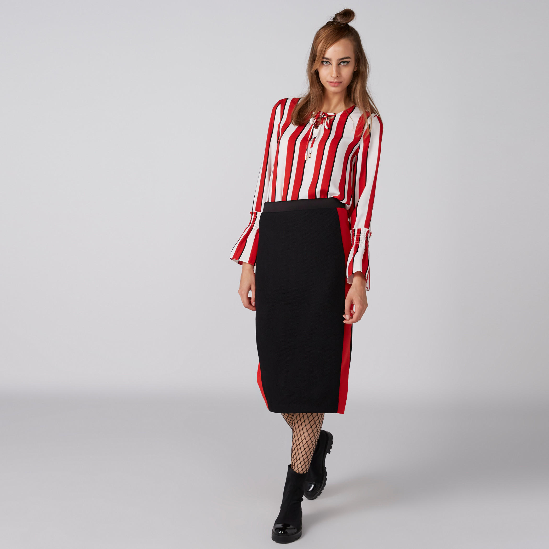 بلوزة مقلّمة بأكمام طويلة ورباط-women-clothing-shirtsandblouses-blouses-image-2