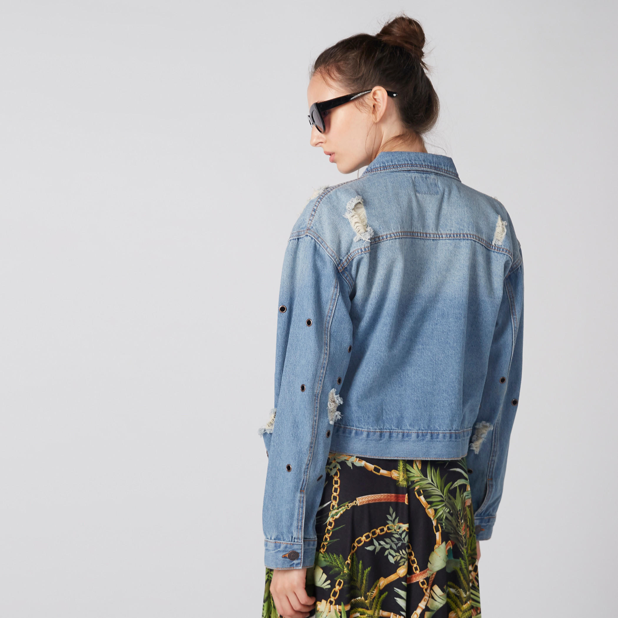 Distressed Denim Jacket with Long Sleeves and Button Closure-women-winterwear-coatsandjackets-jackets-image-4