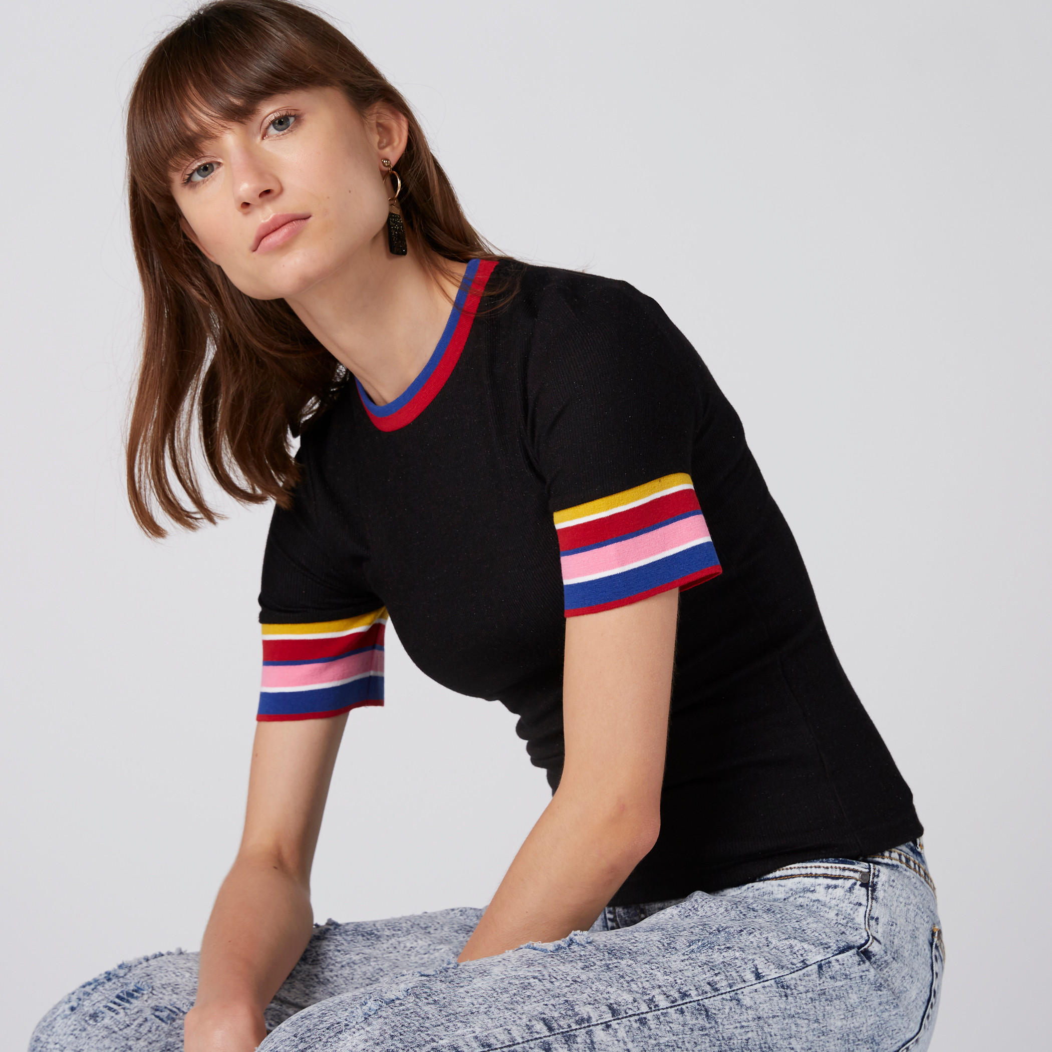 تيشيرت بياقة ضيقة وأكمام قصيرة-women-clothing-tshirts-image-2