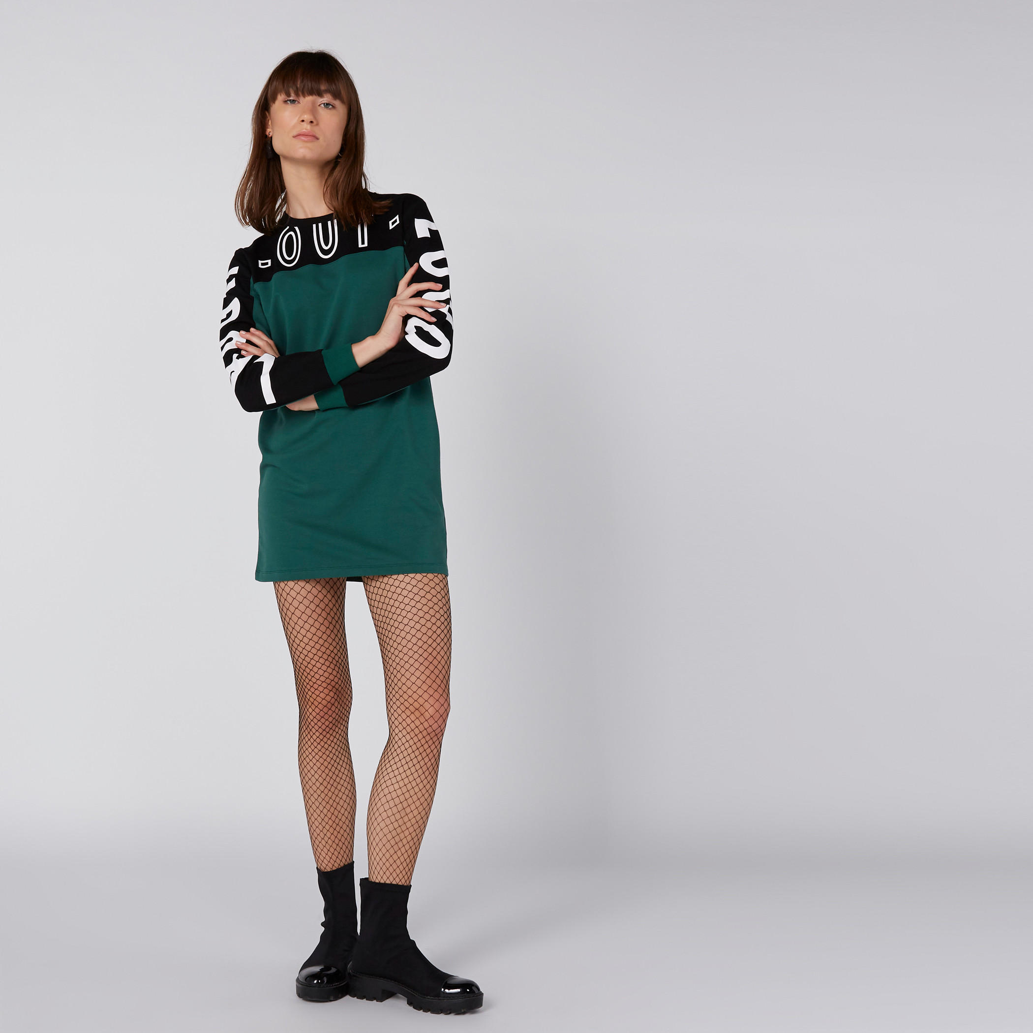 فستان قصير بطبعات وأكمام طويلة بأساور-women-clothing-dresses-image-5