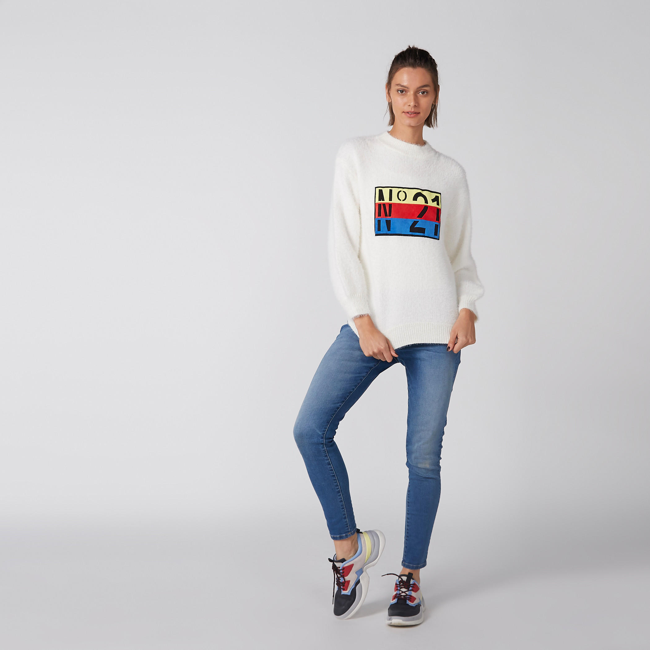 سويتر قطيفة بياقة عالية وأكمام طويلة-women-winterwear-hoodiesandsweatshirts-sweatshirts-image-3