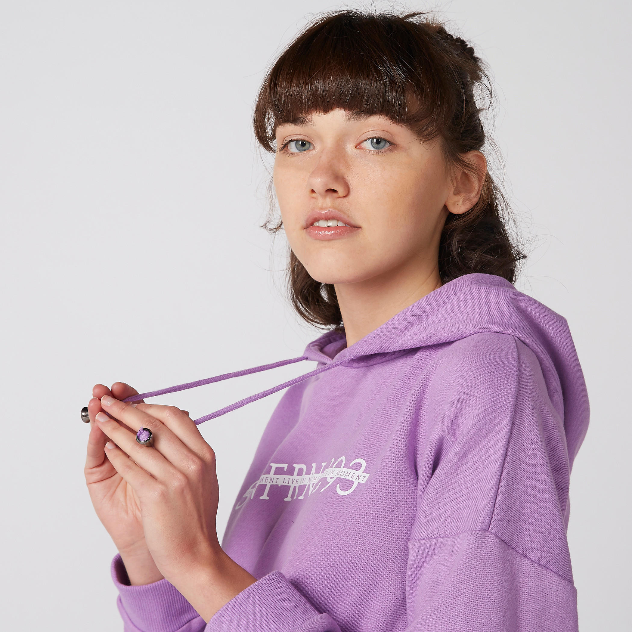 سويت شيرت بطبعات وأكتاف منسدلة وقبعة-women-winterwear-hoodiesandsweatshirts-hoodies-image-4
