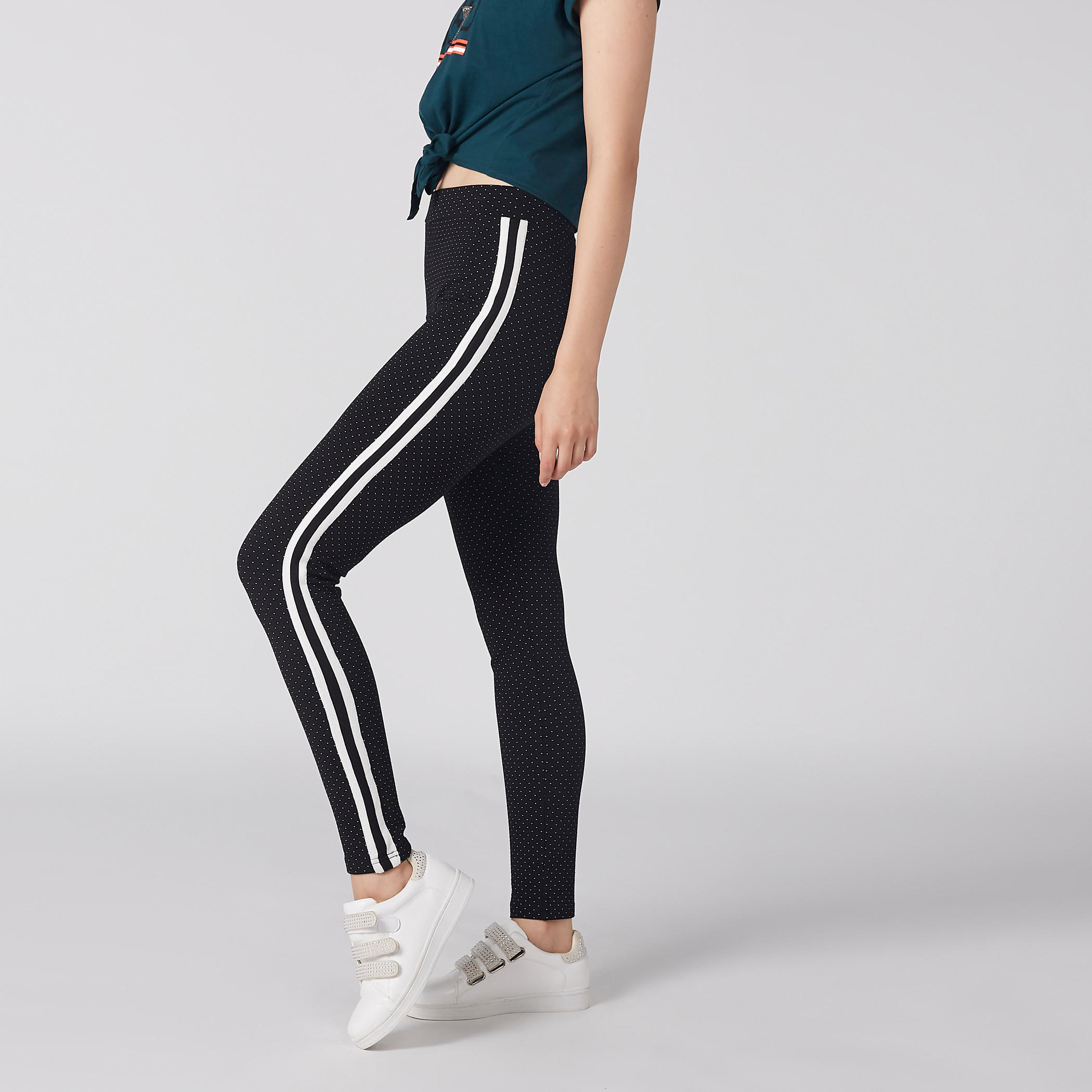 ليقنز طويل بطبعات منقطة-women-clothing-bottoms-leggings-image-3