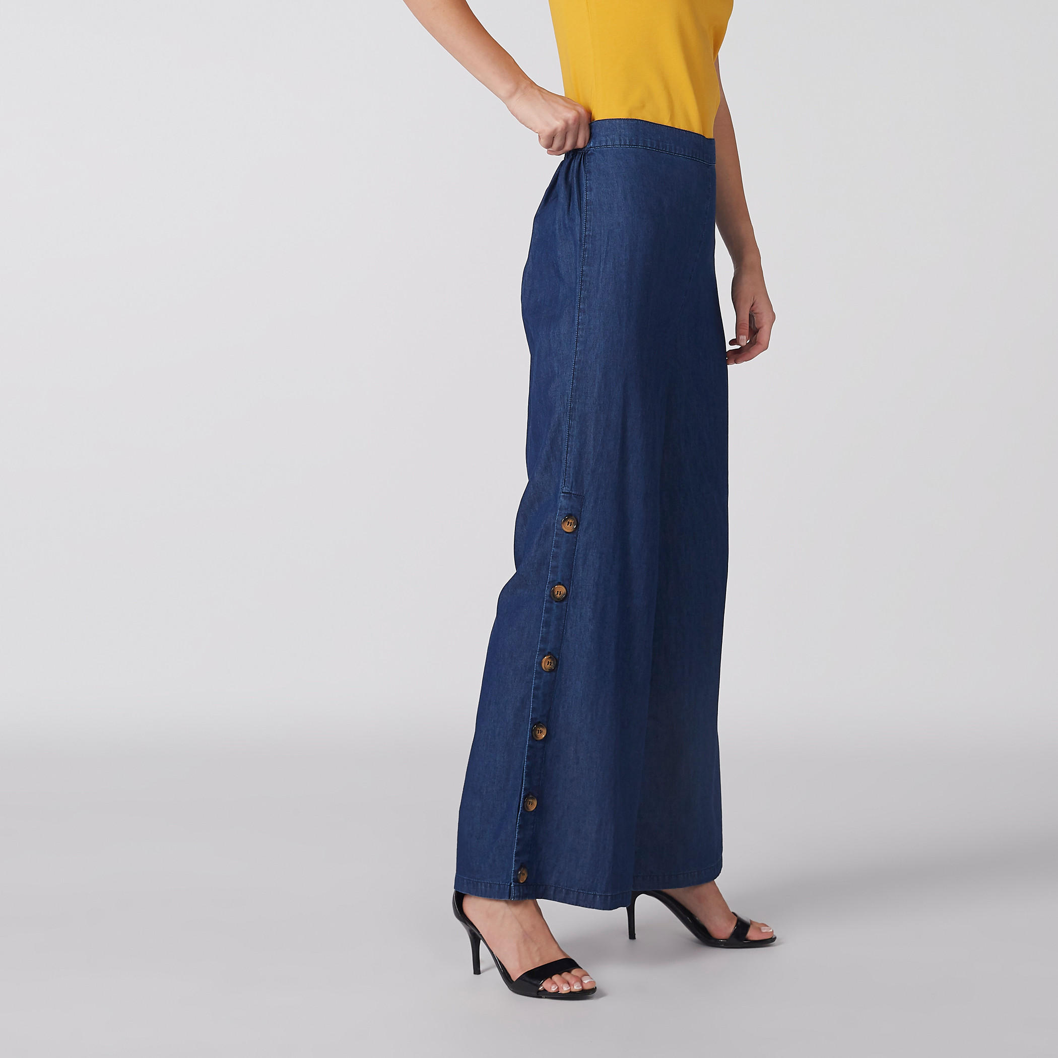 بنطال بالازو بخصر مطاطي وأزرار-women-clothing-bottoms-trousers-image-1