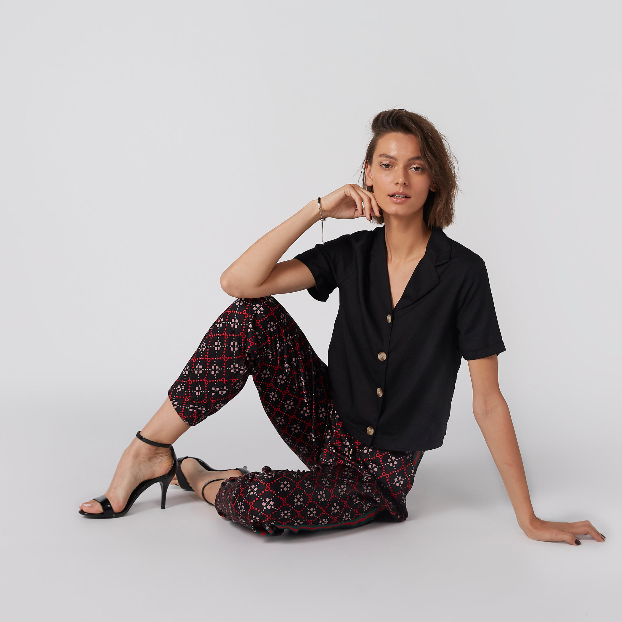 قميص قصير بأكمام قصيرة وأزرار-women-clothing-shirtsandblouses-shirts-image-2