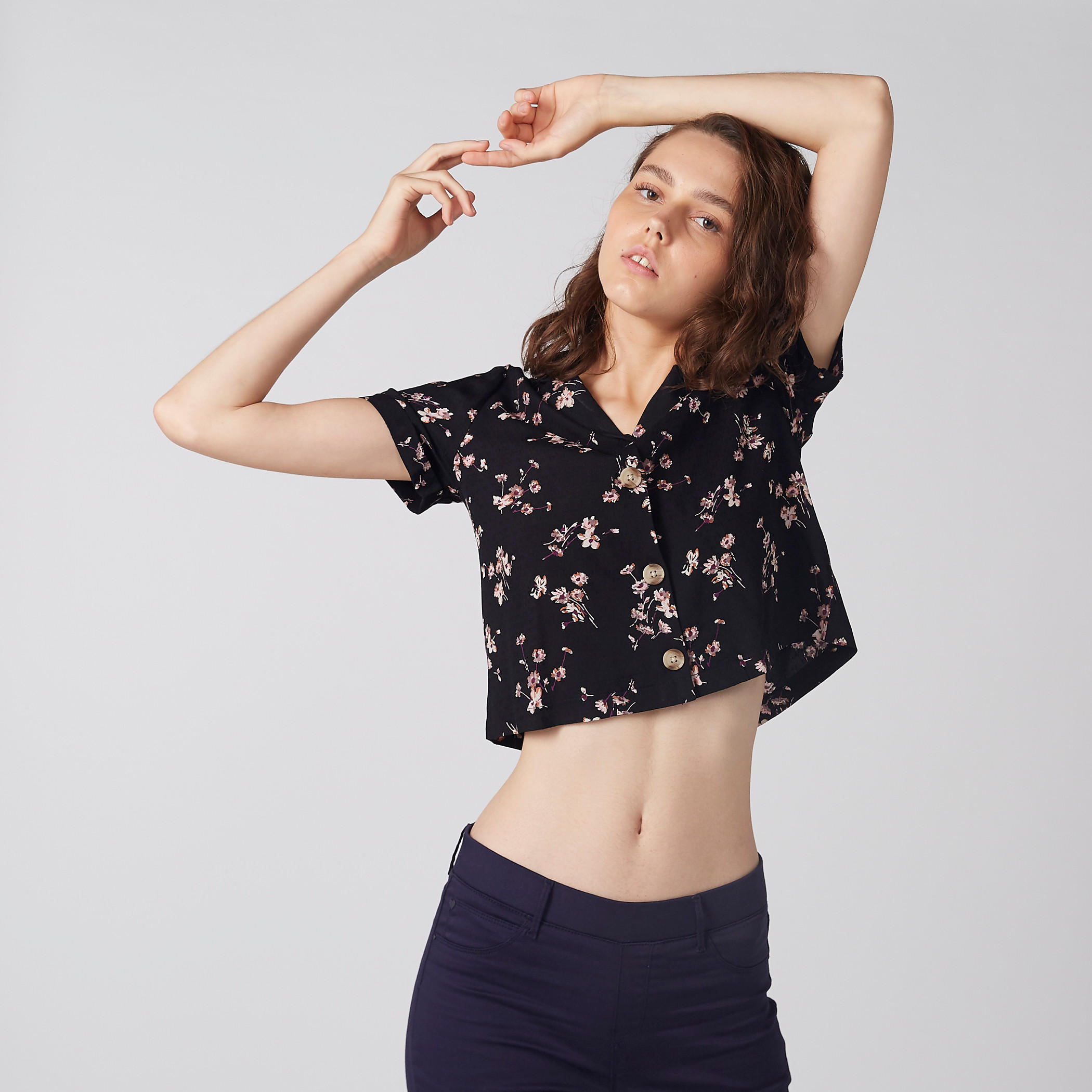 Floral Printed Crop Shirt with Short Sleeves-women-clothing-shirtsandblouses-shirts-image-1