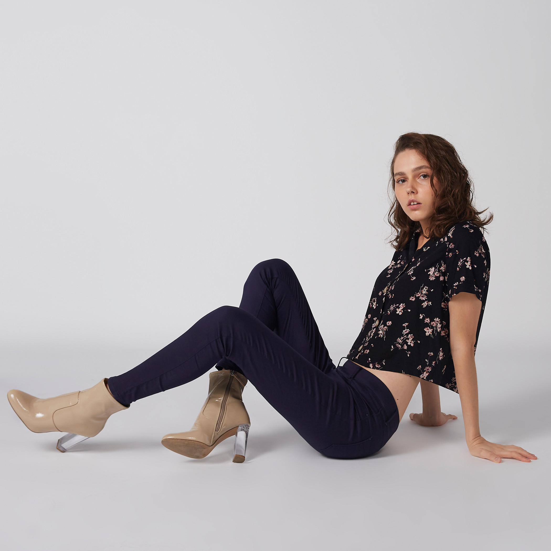 Floral Printed Crop Shirt with Short Sleeves-women-clothing-shirtsandblouses-shirts-image-4