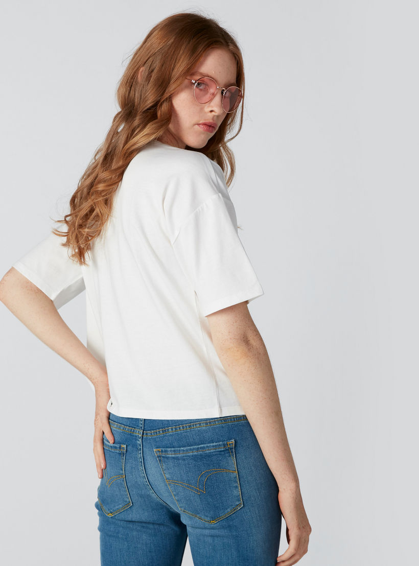 تيشيرت بياقة مستديرة وأكمام قصيرة وطبعات دريمر-women-clothing-tshirts-image-3