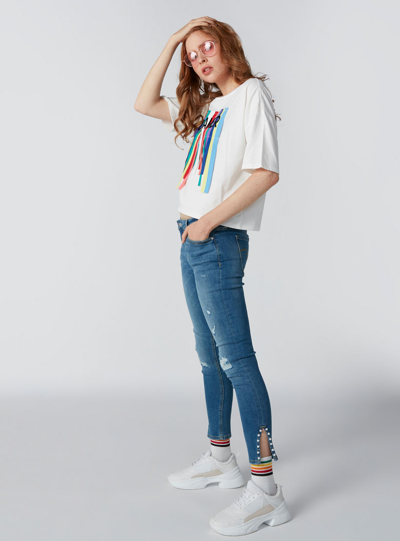 تيشيرت بياقة مستديرة وأكمام قصيرة وطبعات دريمر-women-clothing-tshirts-image-2