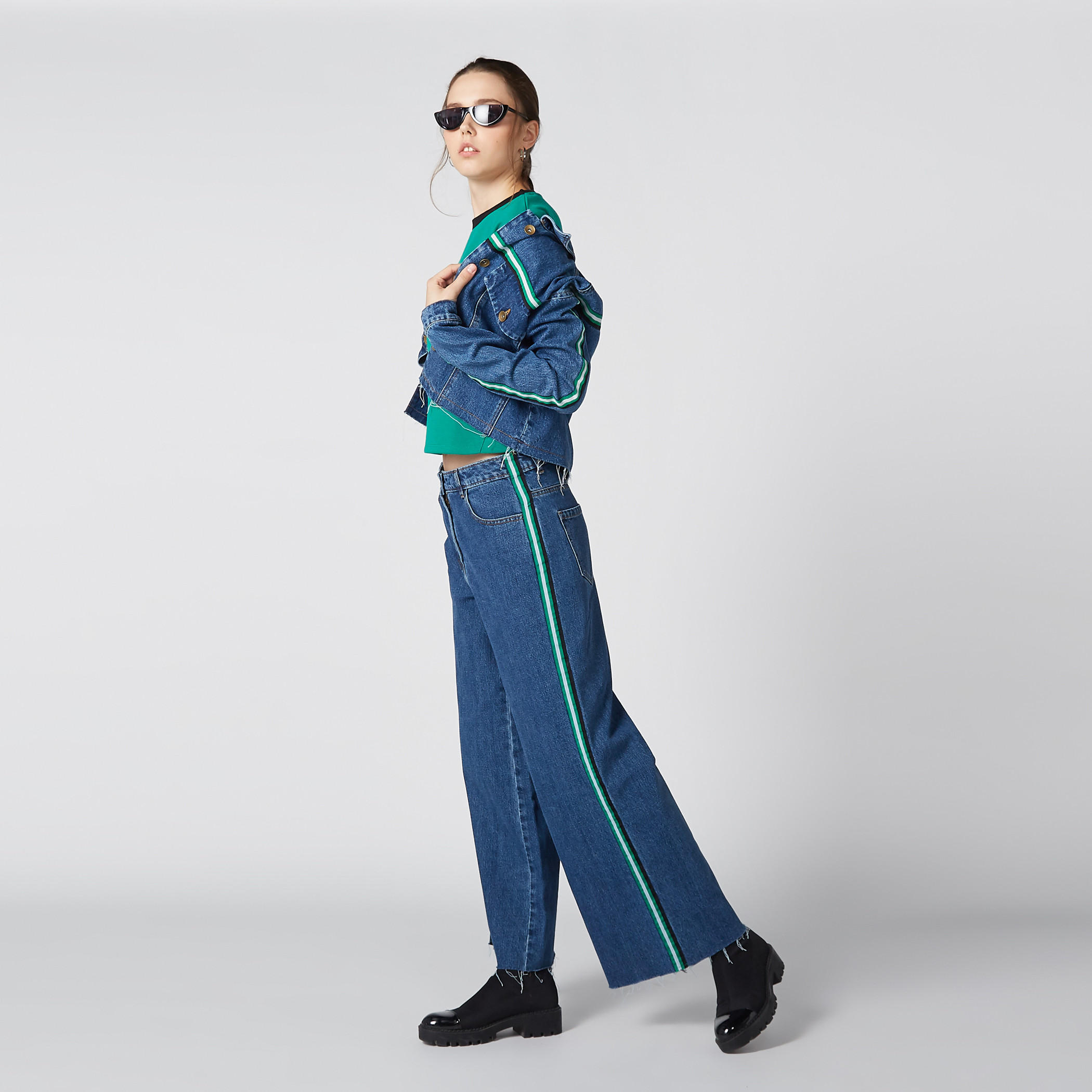 تيشيرت فضفاض بأكمام قصيرة وطبعات يو آر رايت-women-clothing-tshirts-image-3