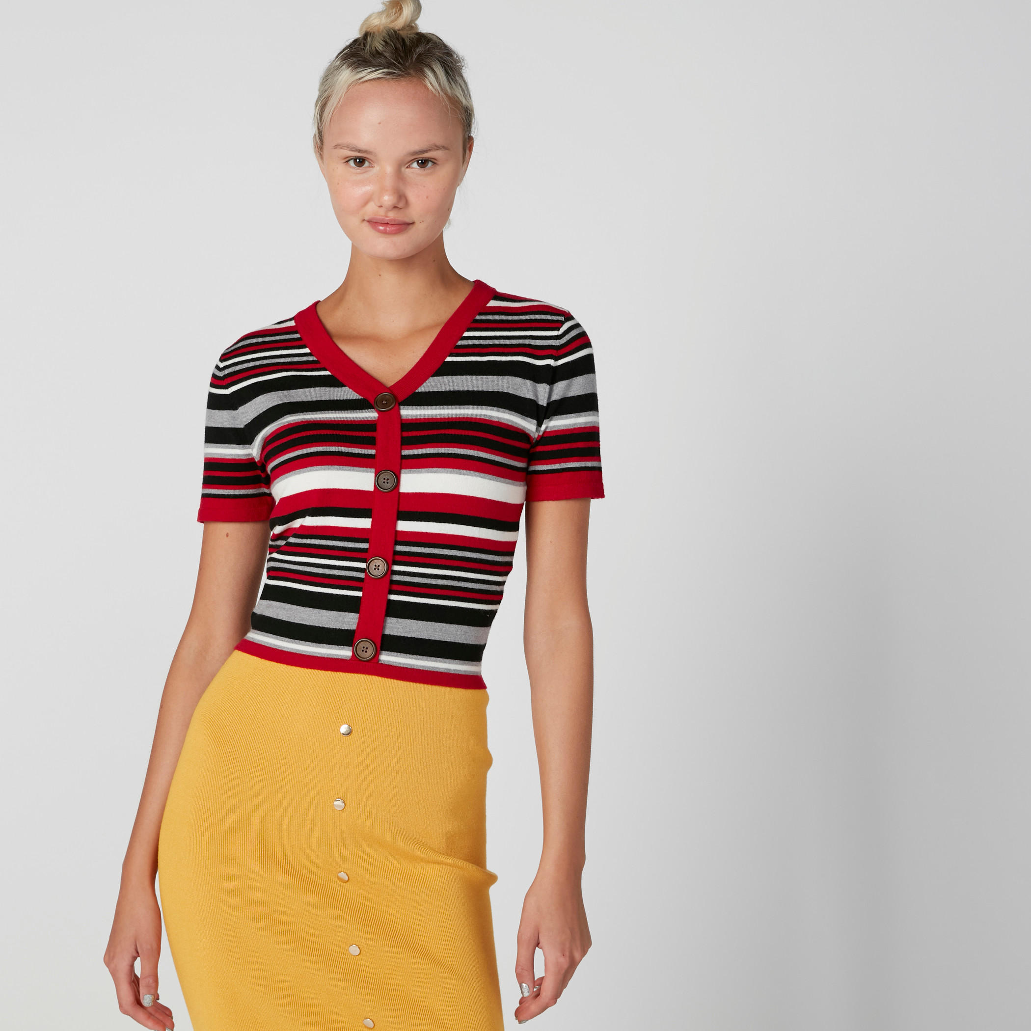 تيشيرت مقلّم بياقة V وأكمام قصيرة-women-clothing-shirtsandblouses-shirts-image-3