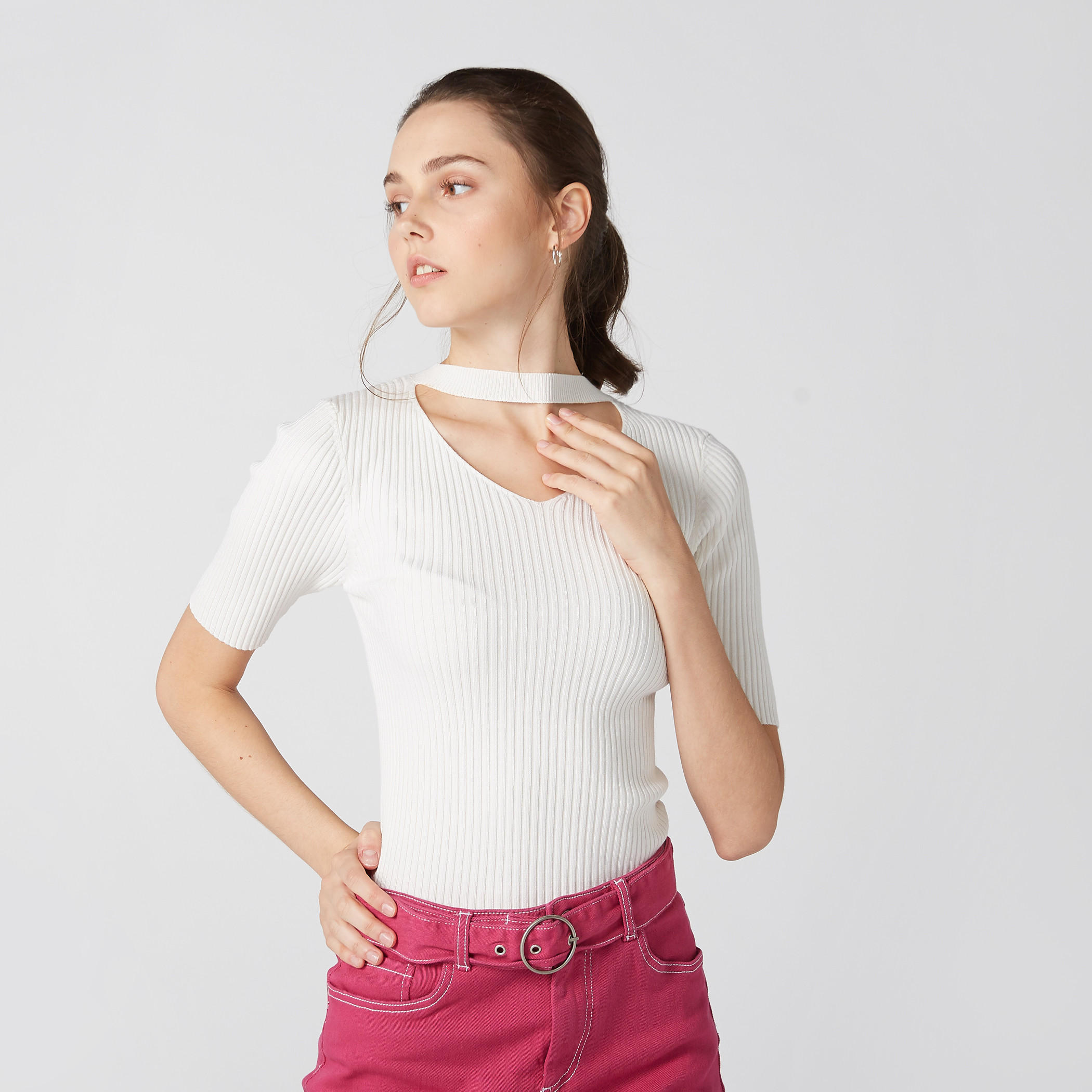 بلوزة بياقة طوق وأكمام قصيرة-women-clothing-tshirts-image-1