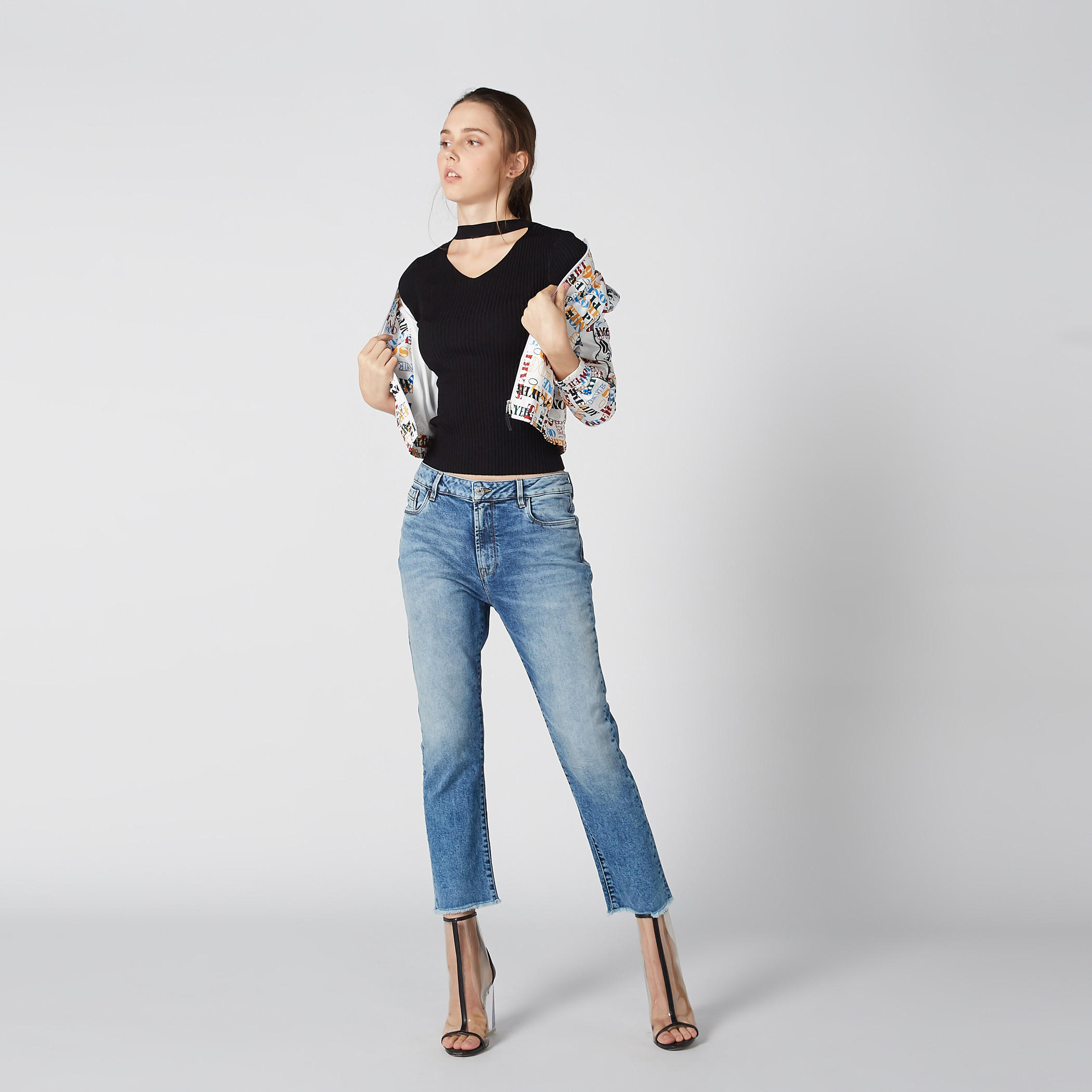 بلوزة مضلّعة بياقة طوق وأكمام قصيرة-women-clothing-shirtsandblouses-blouses-image-2