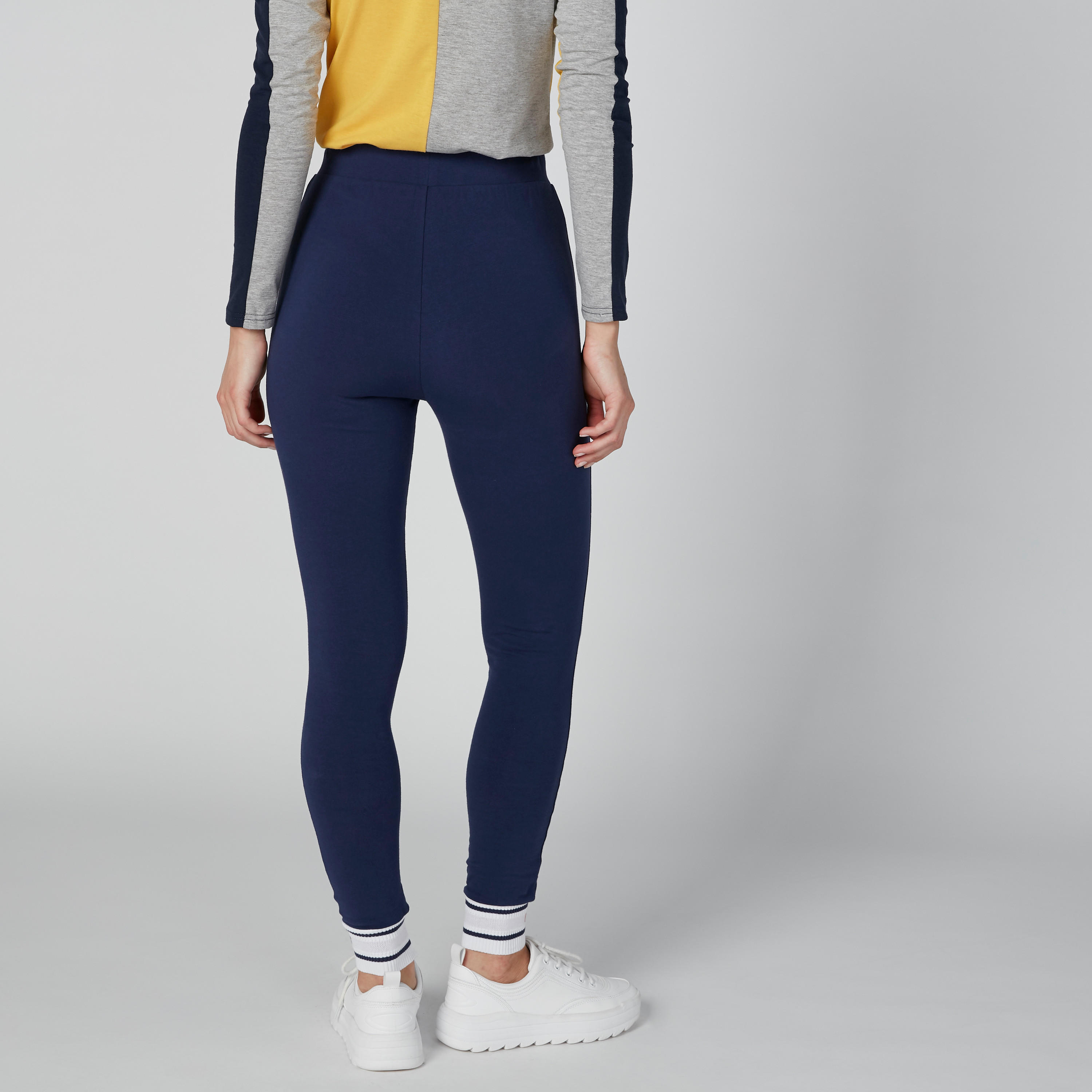 بنطال رياضي بخصر مطاطي وأساور مطّاطية بطبعات-women-clothing-bottoms-joggers-image-10