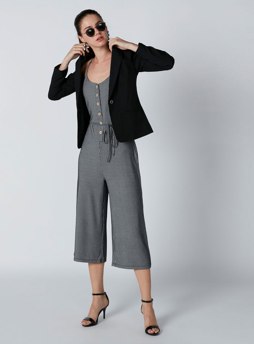أفرول مقلّم دون أكمام بحمّالات رفيعة وحزام رباط-women-clothing-jumpsuits-image-3