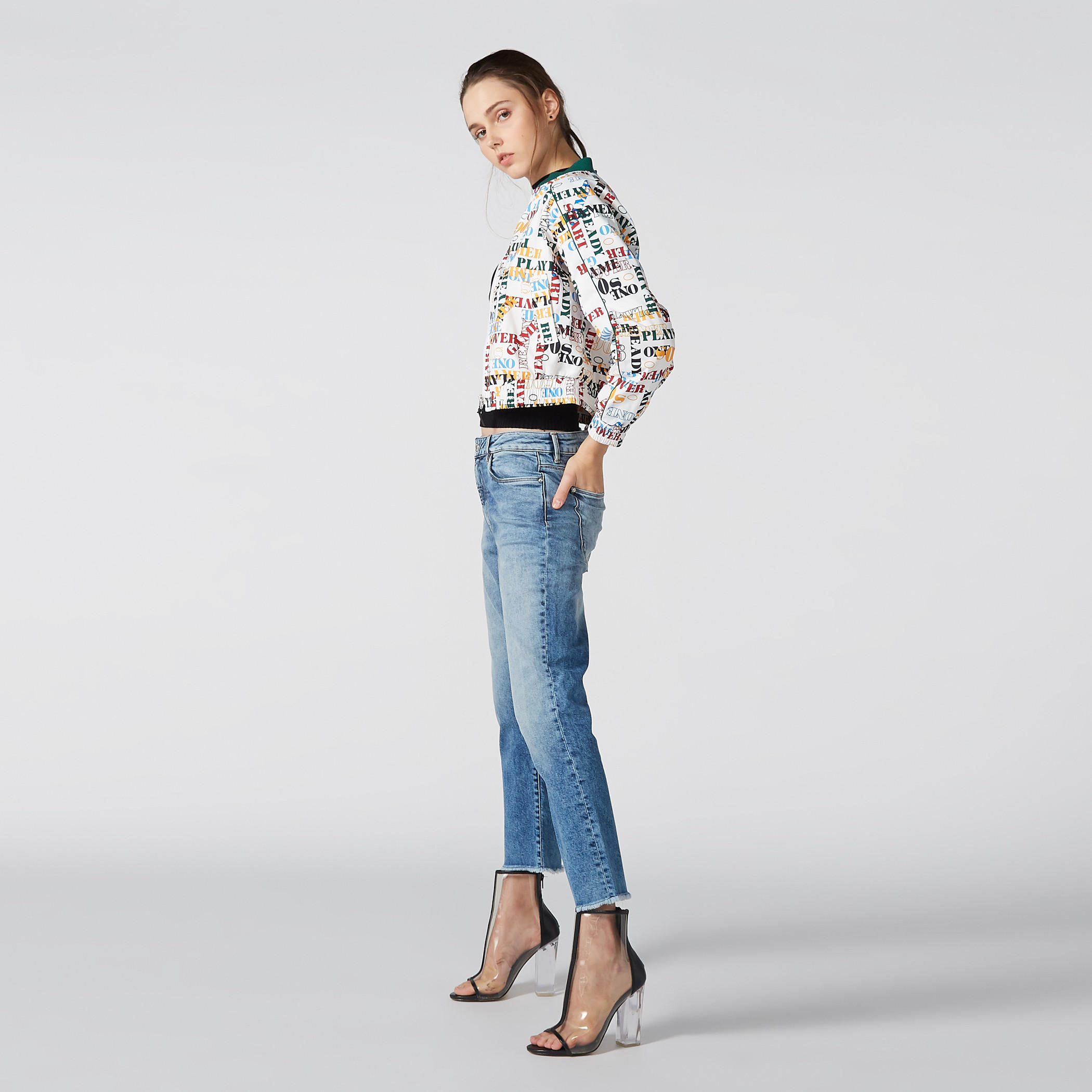 جاكيت بومبر بأكمام طويلة وسحّاب إغلاق وطبعات-women-winterwear-coatsandjackets-jackets-image-5