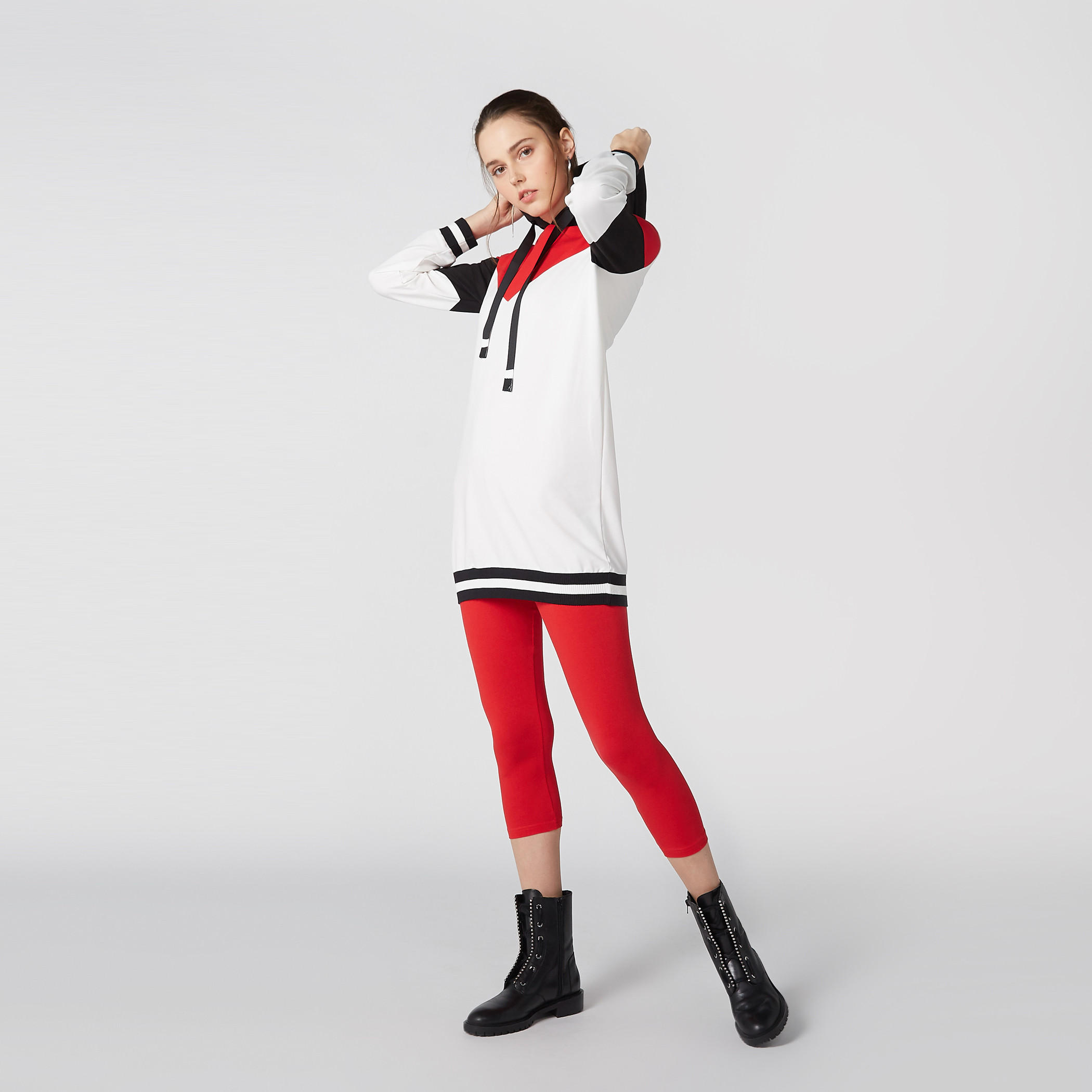 Long Sleeves Sweatshirt with Hood-women-winterwear-hoodiesandsweatshirts-sweatshirts-image-3