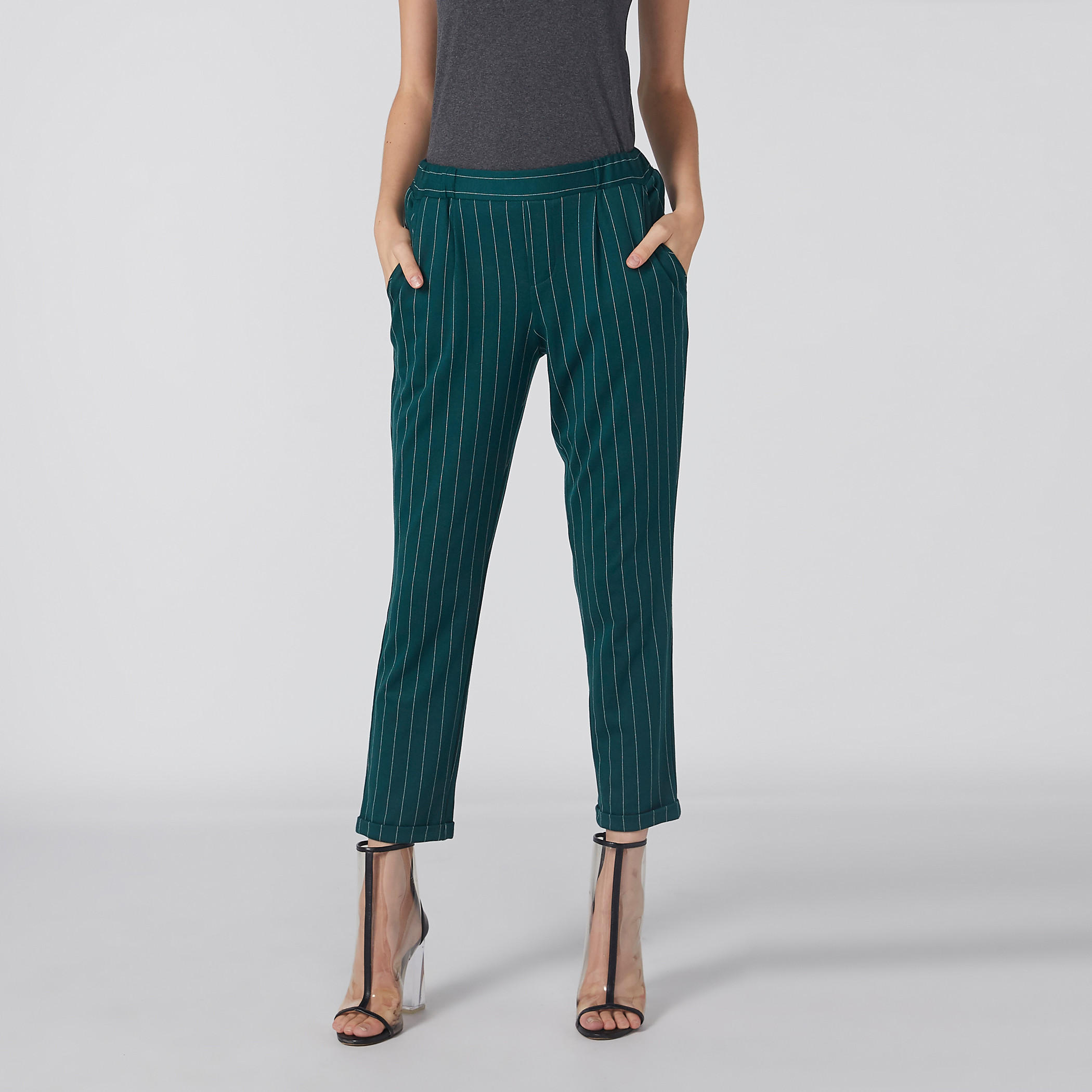 بنطال مقلم بخصر مطّاطي وجيوب-women-clothing-bottoms-trousers-image-1