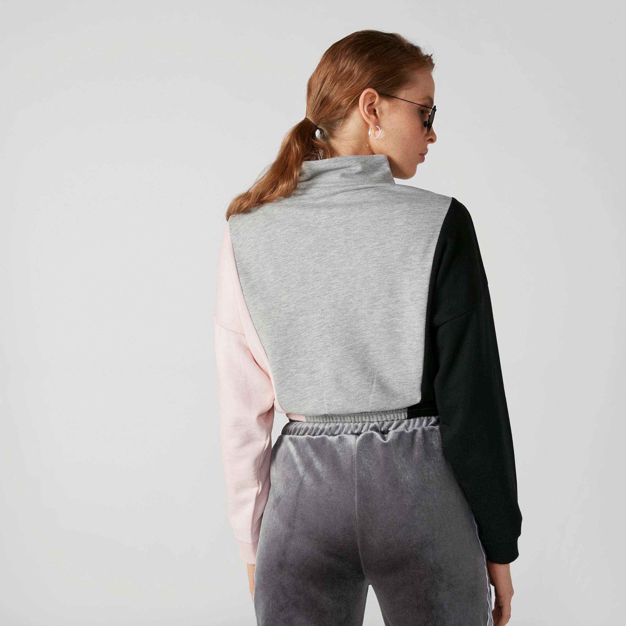 سويت شيرت بياقة عالية وطبعات-women-winterwear-hoodiesandsweatshirts-sweatshirts-image-2