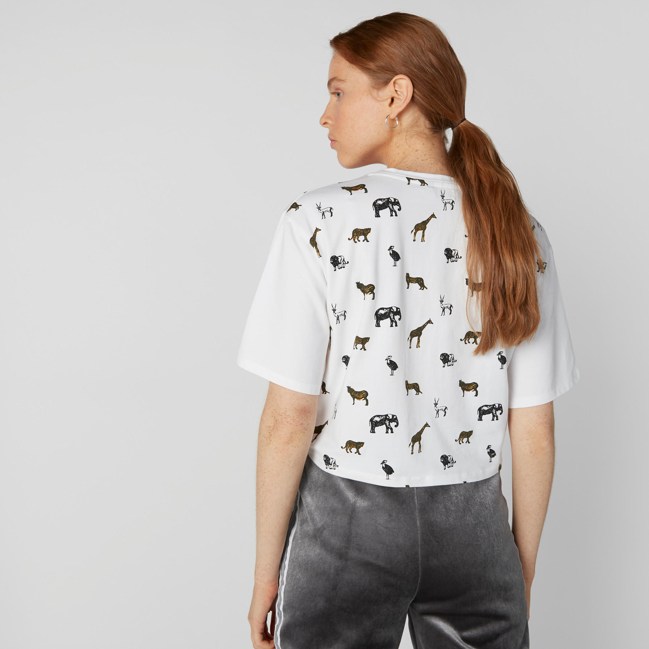تيشيرت بياقة مستديرة وأكمام قصيرة وطبعات-women-clothing-tshirts-image-2