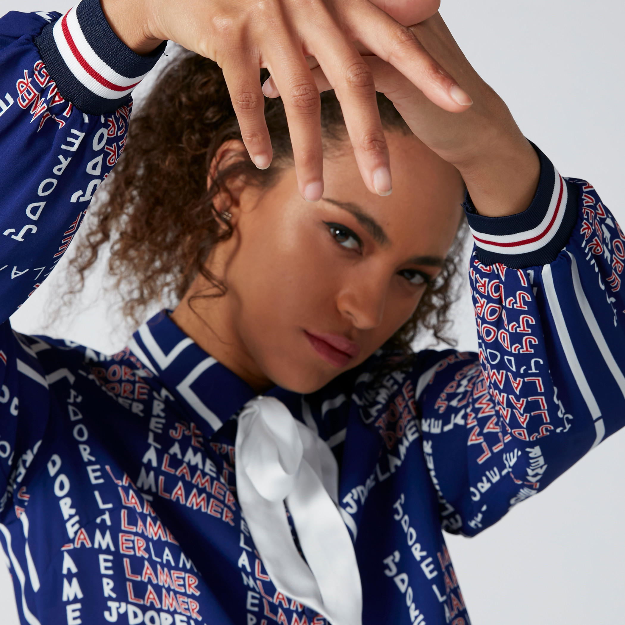 قميص بأكمام طويلة وطبعات مزيّن بفيونكة-women-clothing-shirtsandblouses-shirts-image-1