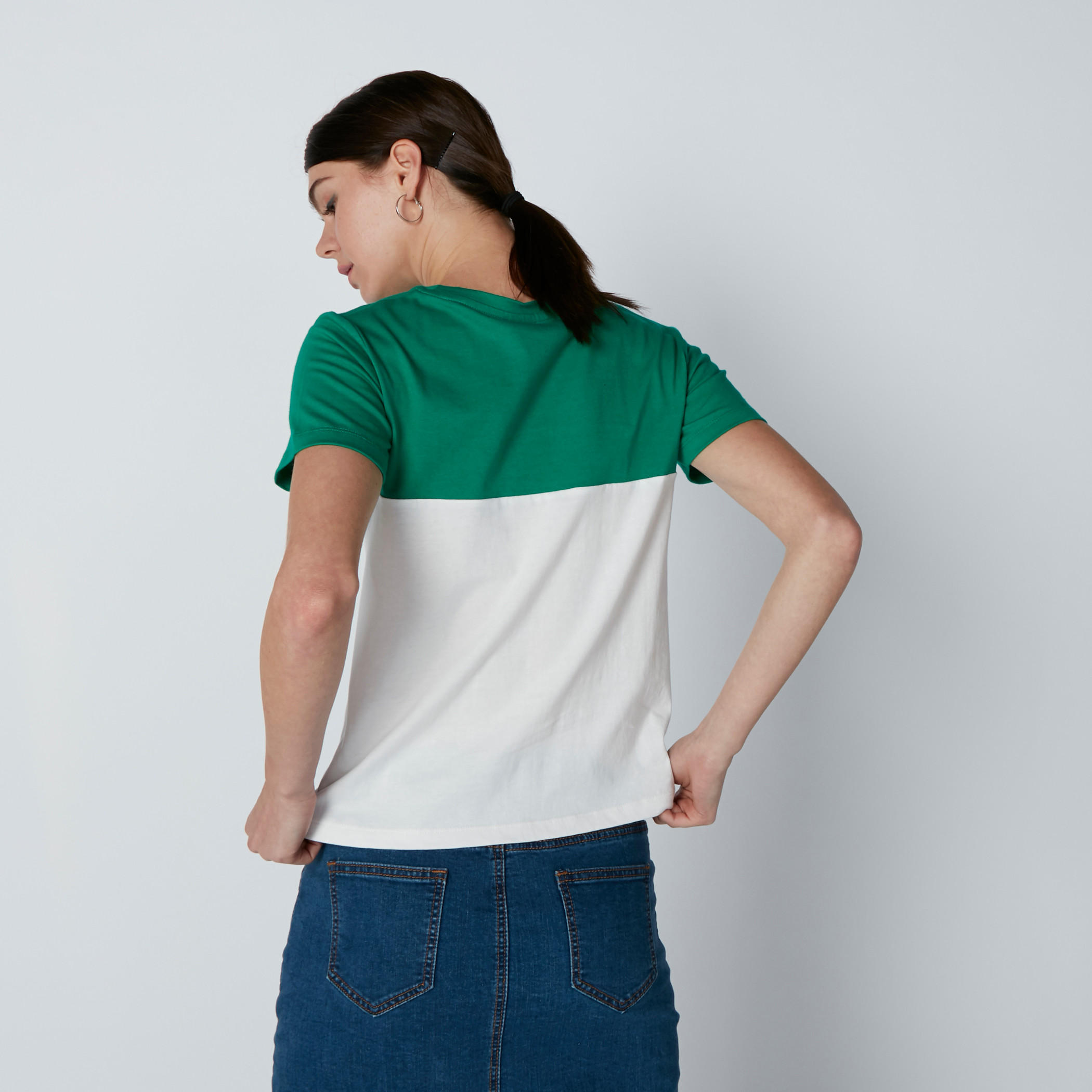 تيشيرت بياقة مستديرة وأكمام قصيرة وطبعات-women-clothing-tshirts-image-2