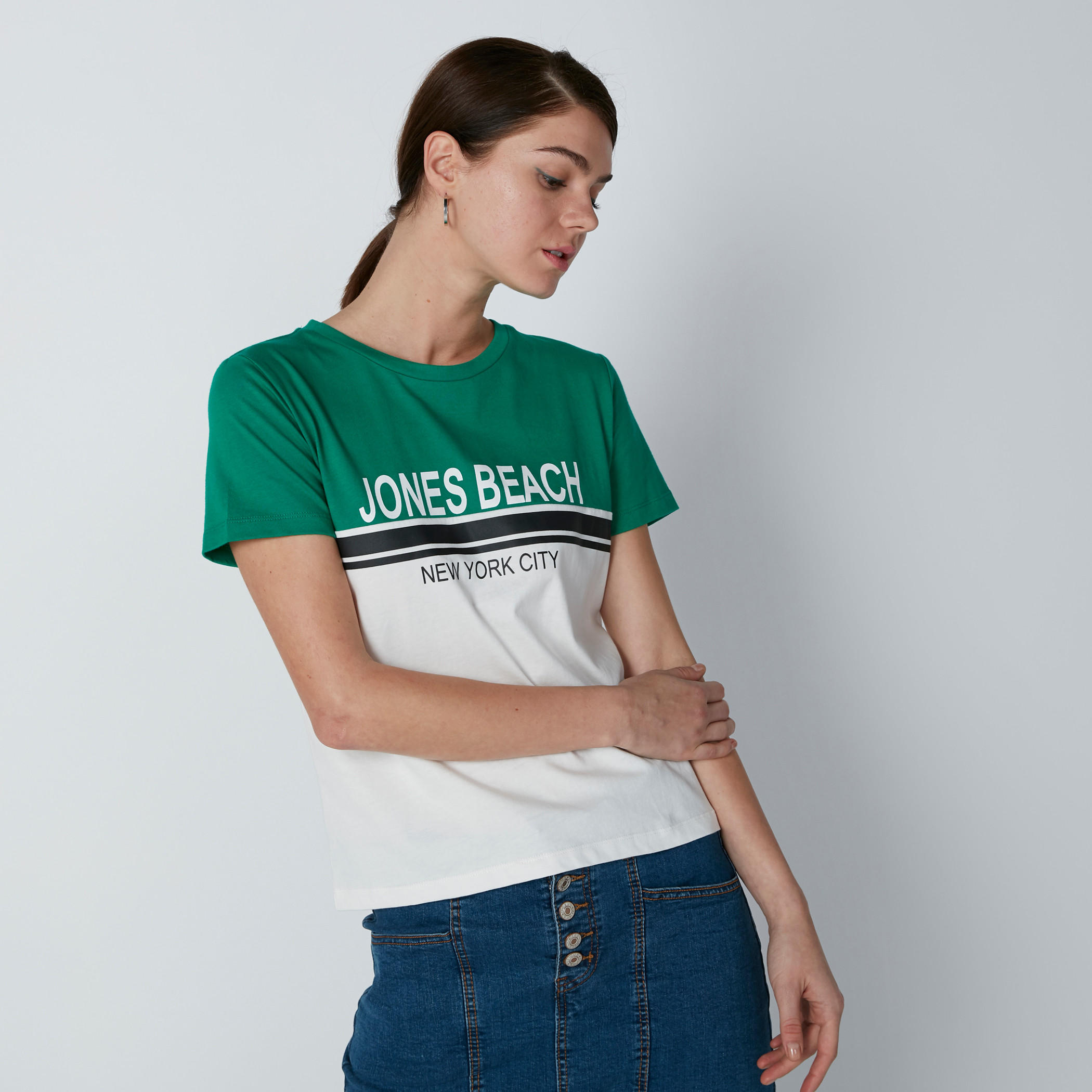 تيشيرت بياقة مستديرة وأكمام قصيرة وطبعات-women-clothing-tshirts-image-3