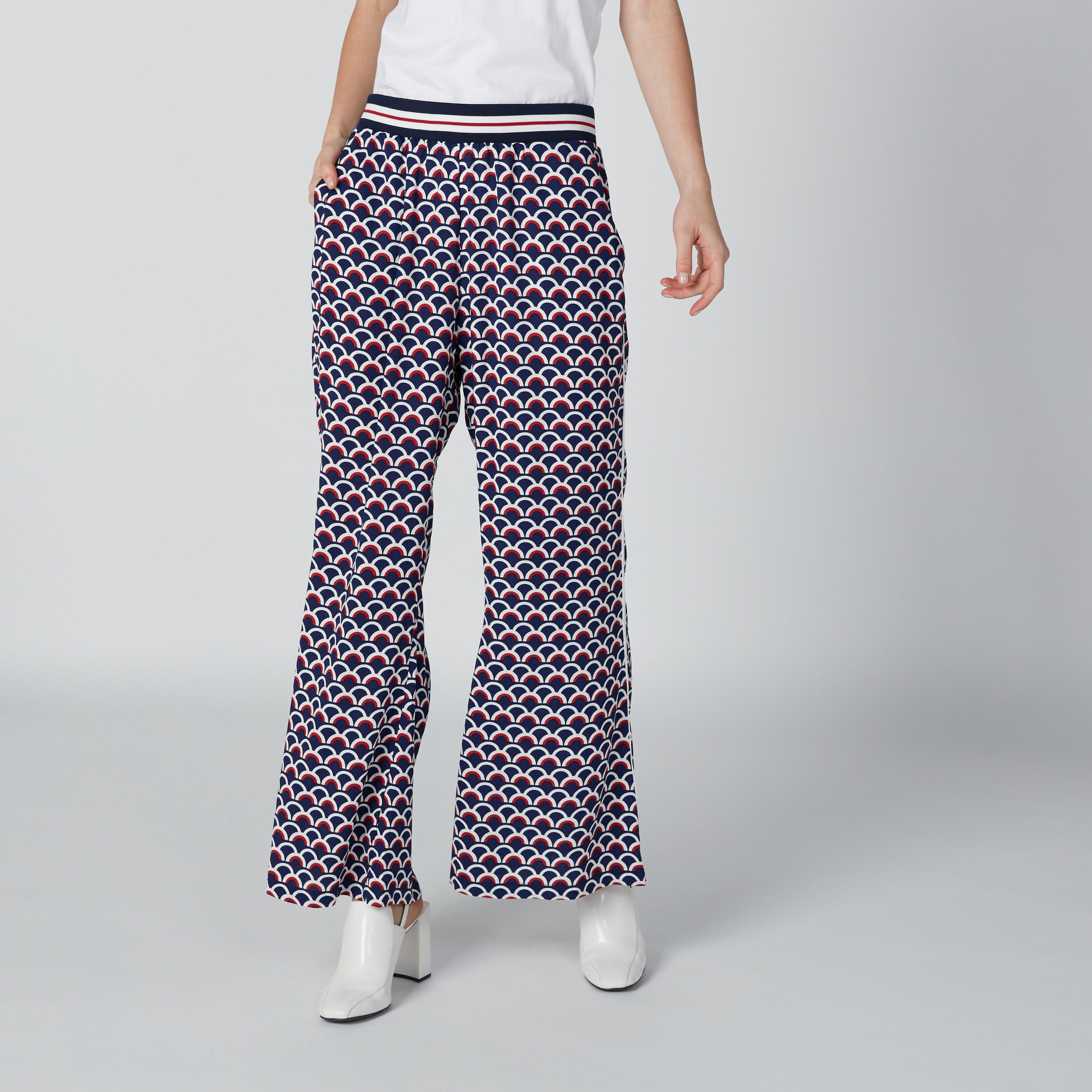 بنطال بالازو بخصر مقلّم وجيوب وطبعات-women-clothing-bottoms-trousers-image-3