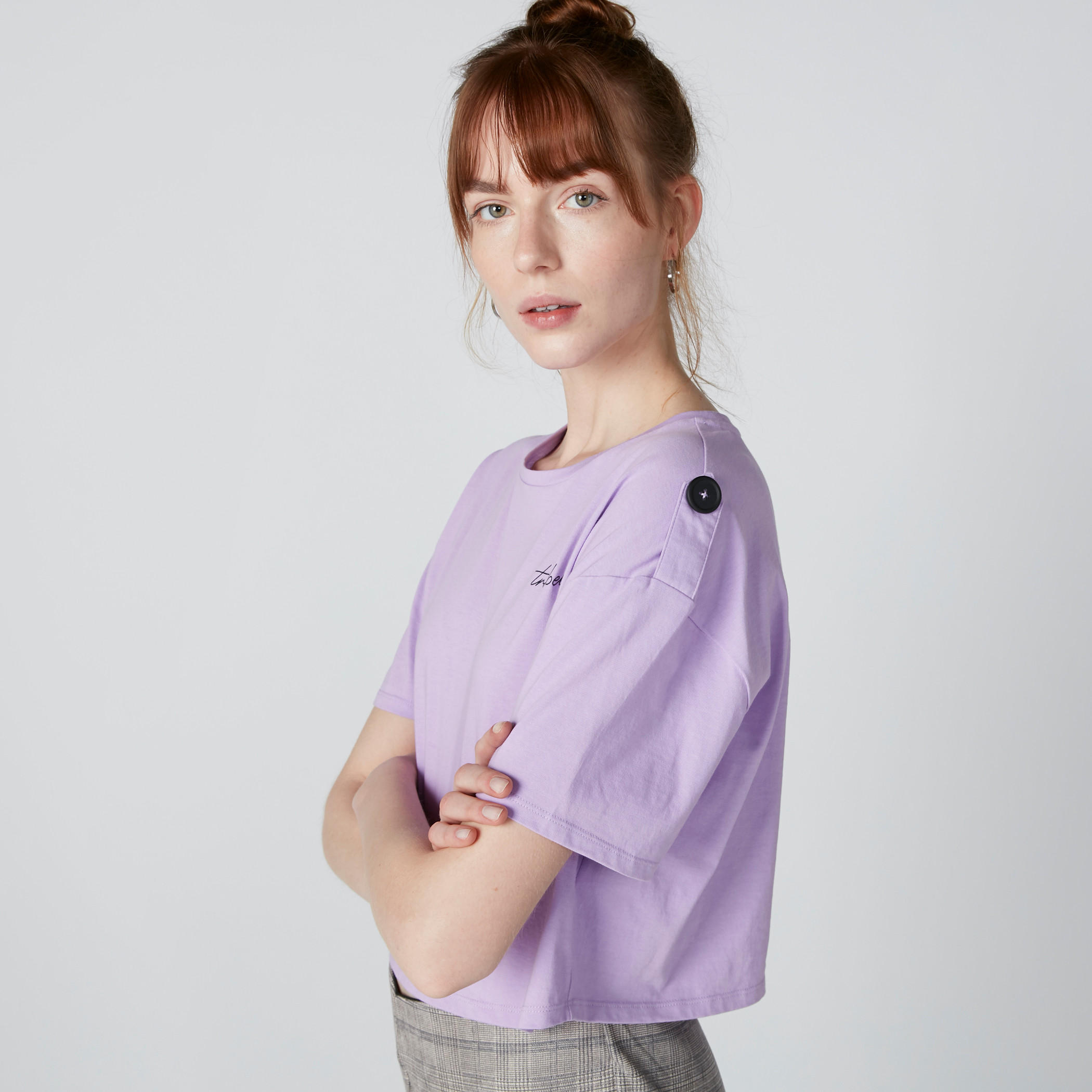 بلوزة قصيرة بأزرار وطبعات-women-clothing-tshirts-image-1