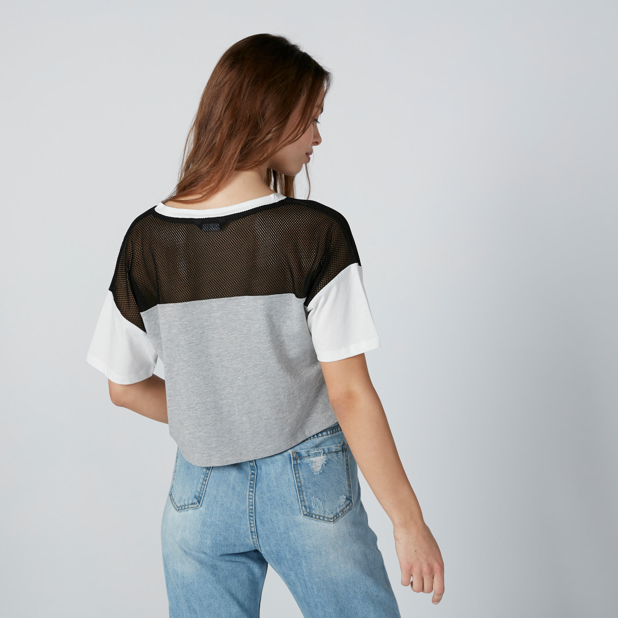 بلوزة بياقة V وأكتاف منسدلة وطبعات-women-clothing-tshirts-image-2