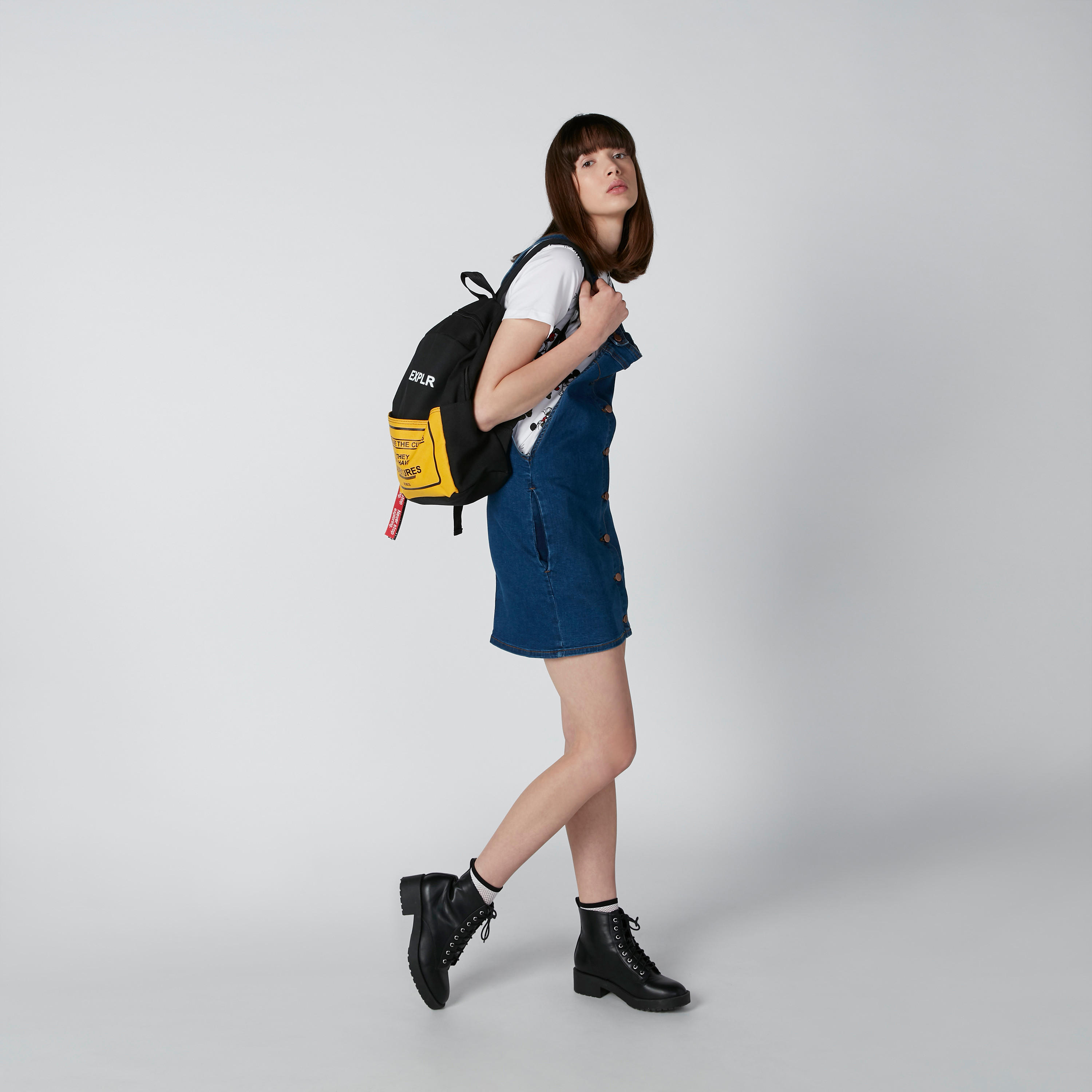 فستان دنغري قصير بجيوب وأزرار-women-clothing-dresses-image-2