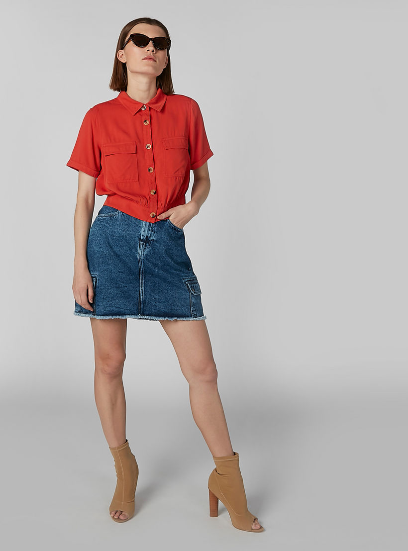قميص سادة قصير بأكمام قصيرة وجيب على الصدر-women-clothing-shirtsandblouses-shirts-image-2
