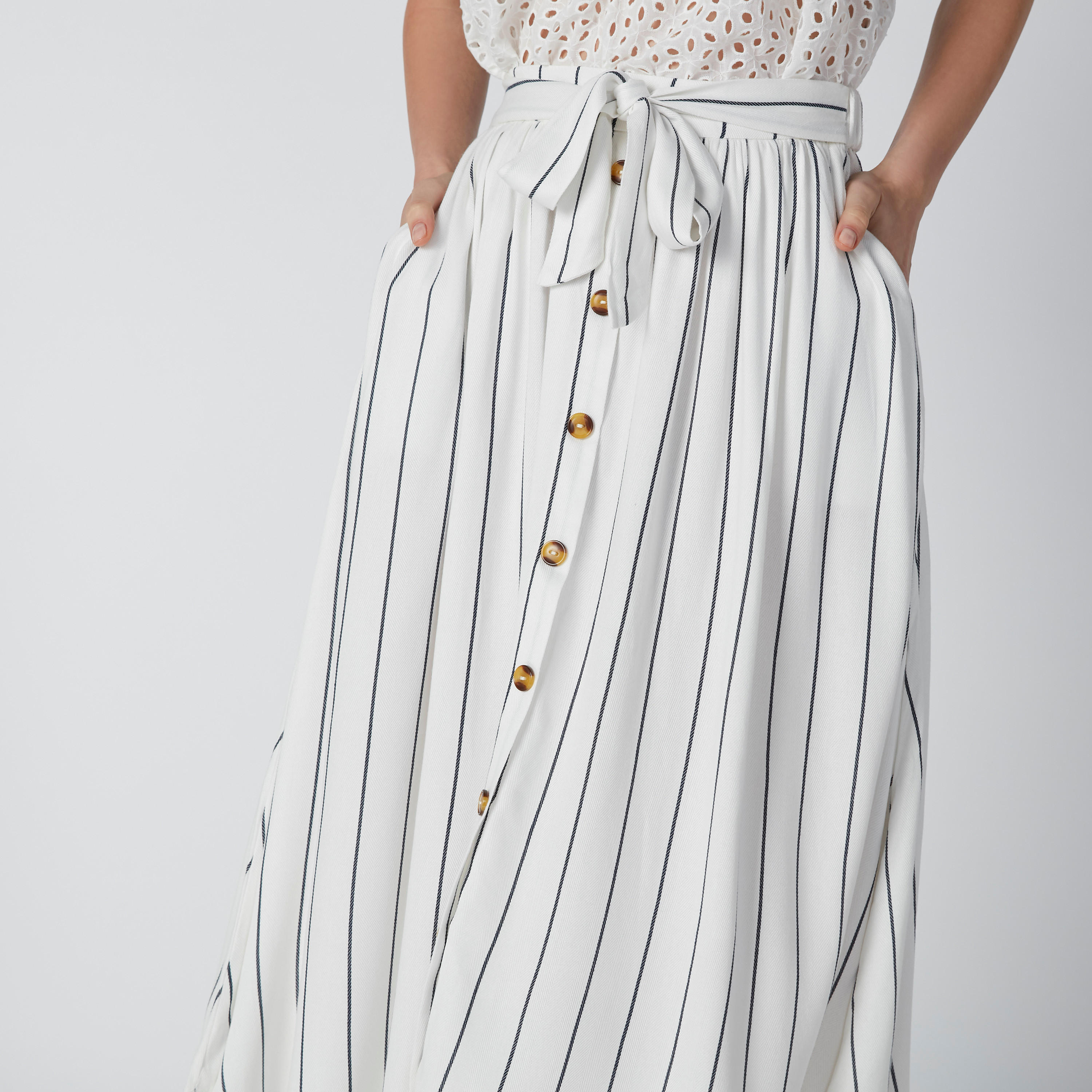 تنورة مقلّمة إيه لاين طويلة بأربطة وأزرار-women-clothing-bottoms-skirts-image-5