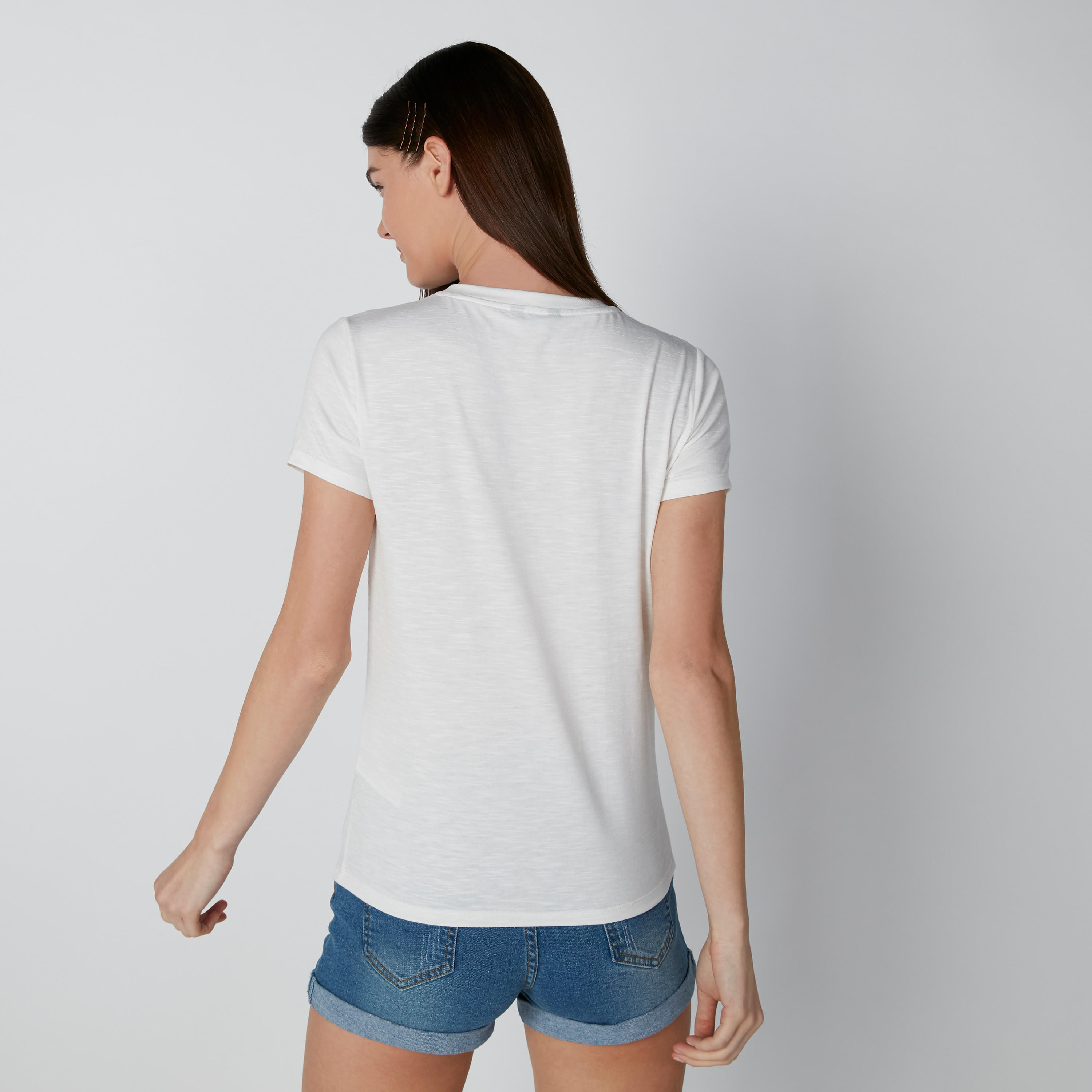 تيشيرت بطبعات وياقة مستديرة وأكمام قصيرة-women-clothing-tshirts-image-2