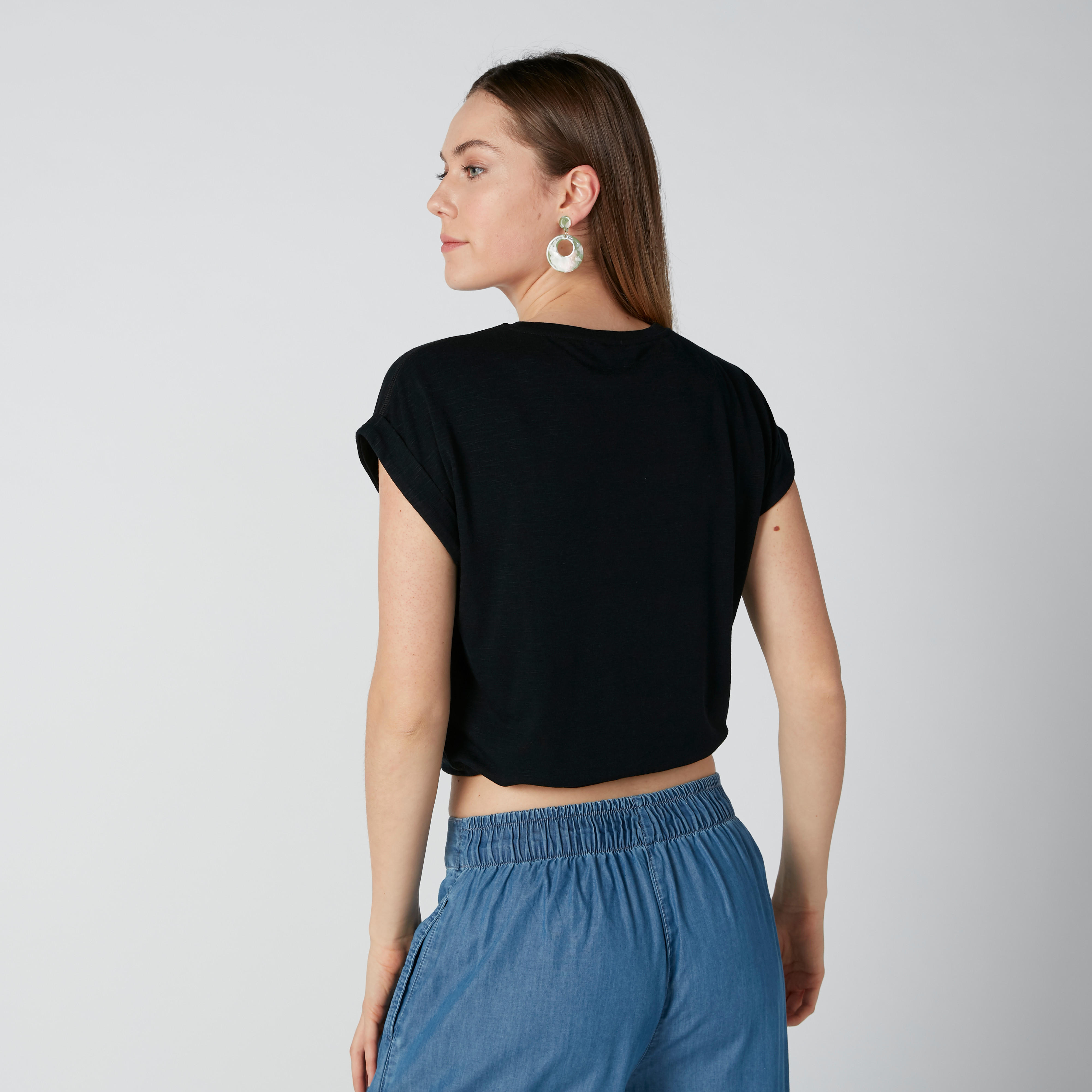 بلوزة قصيرة بأكمام كاب متصلة ورباط وطبعات-women-clothing-tshirts-image-3