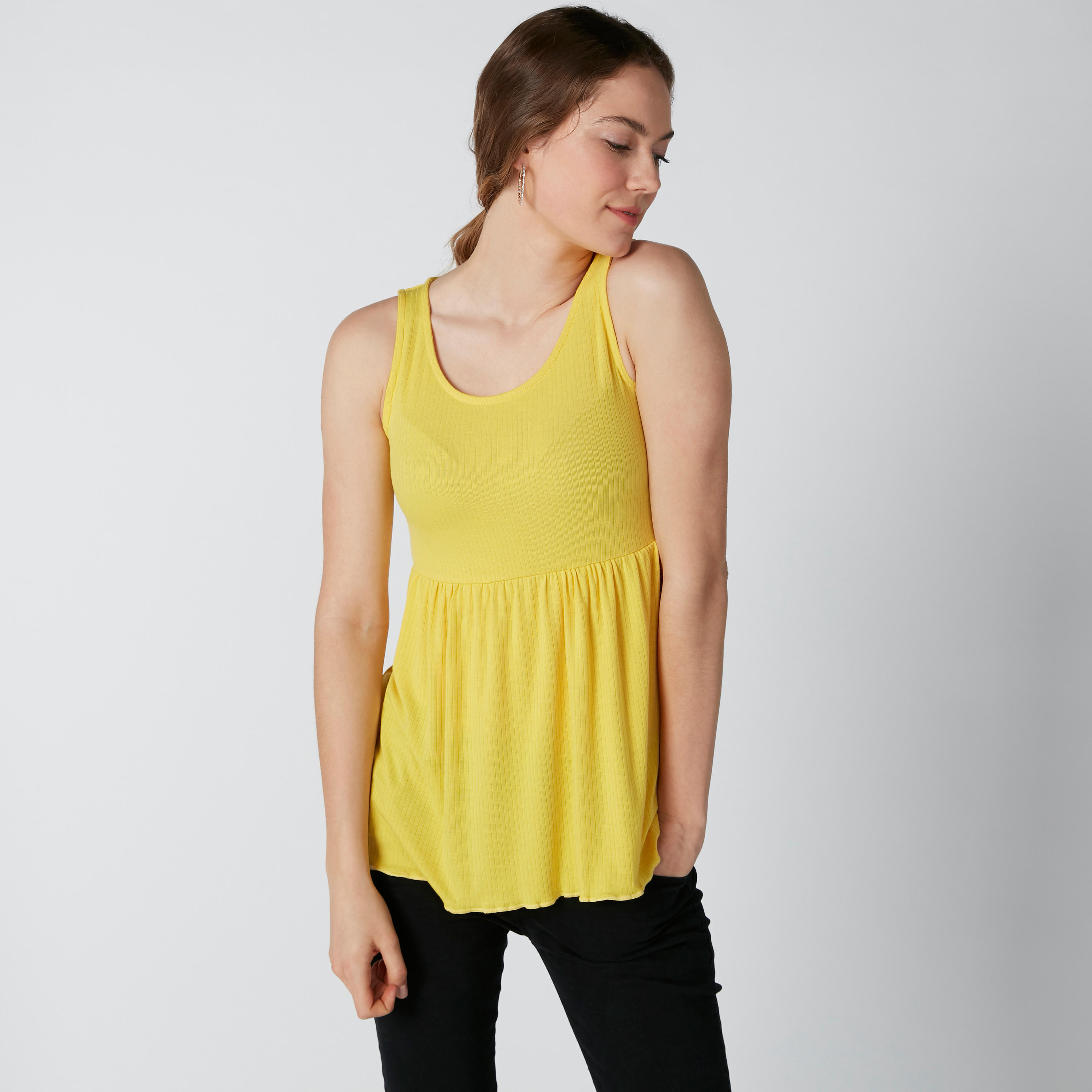 بلوزة دون أكمام بياقة مستديرة-women-clothing-tshirts-image-2