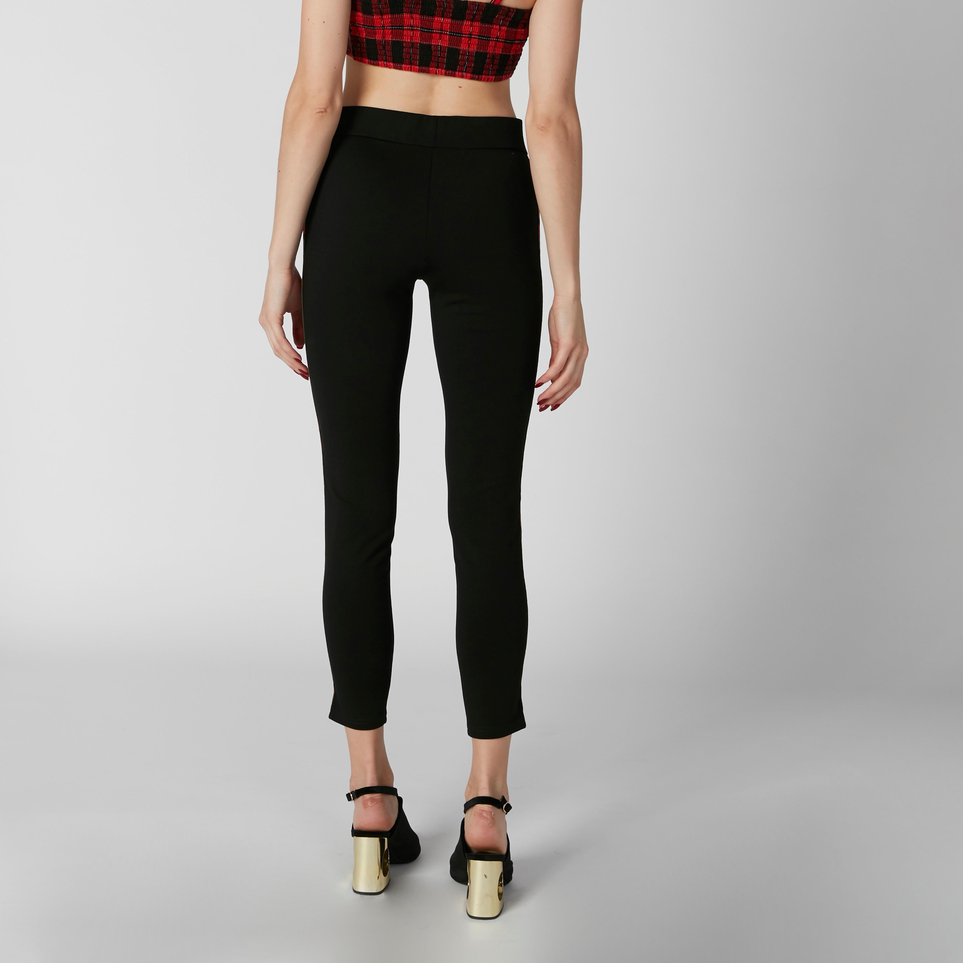بنطال ليقنز بقصّة واسعة وخصر مرتفع وشريطة جانبية وطبعات-women-clothing-bottoms-leggings-image-2