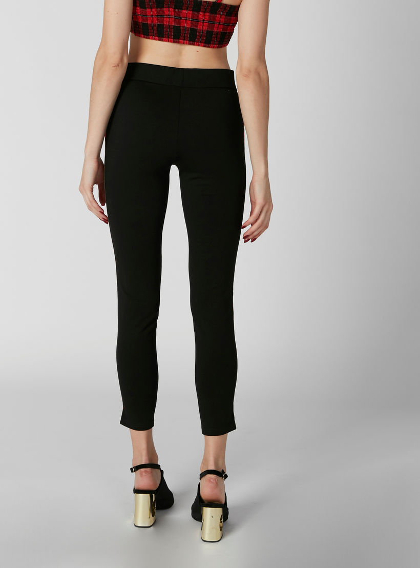 بنطال ليقنز بقصّة واسعة وخصر مرتفع وشريطة جانبية وطبعات-women-clothing-bottoms-leggings-image-2