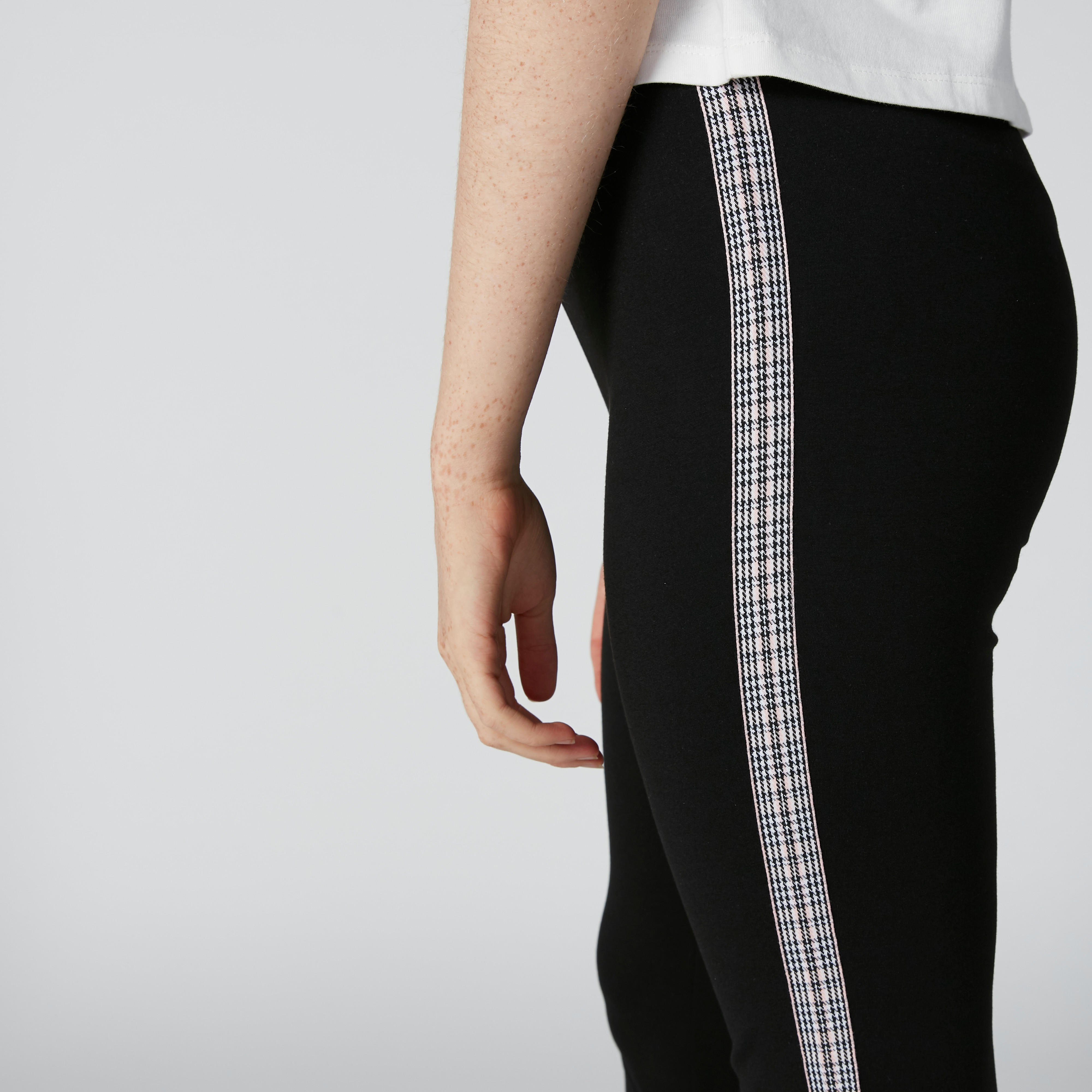 بنطال كاروهات بقصّة واسعة وخصر مرتفع وشريطة-women-clothing-bottoms-trousers-image-5