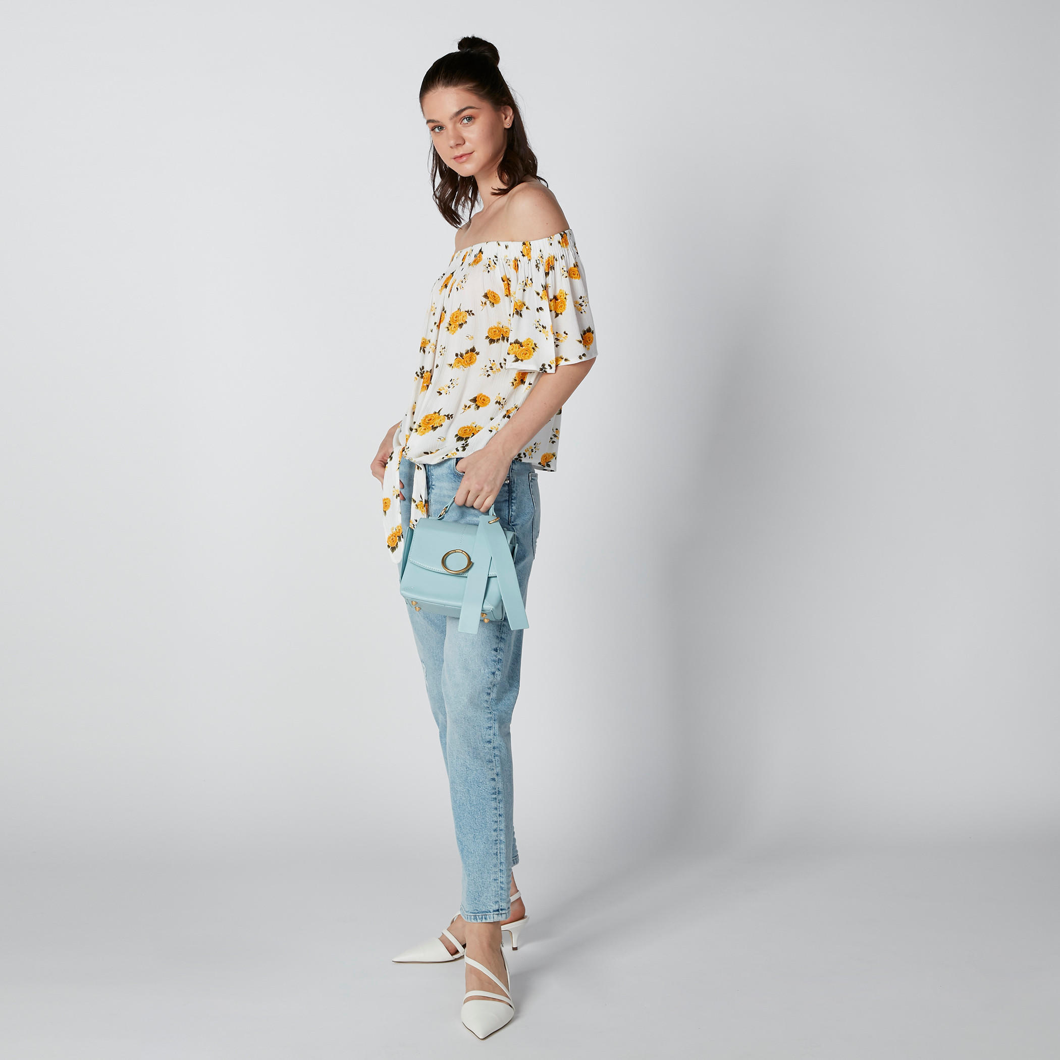 بلوزة مكشوفة الأكتاف بطبعات وأربطة-women-clothing-shirtsandblouses-blouses-image-1
