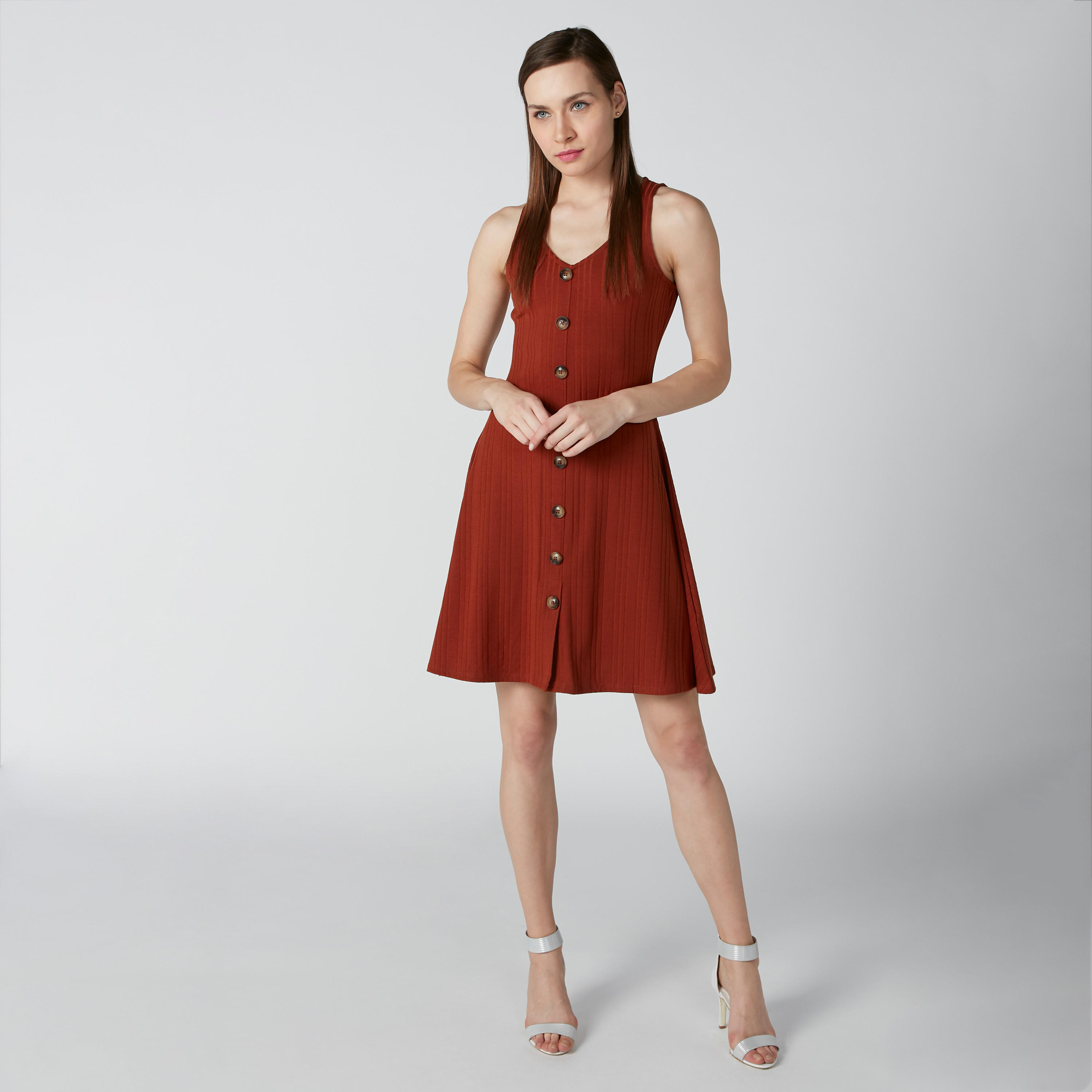 فستان سوينج مضلّع متوسط الطول دون أكمام-women-clothing-dresses-image-3