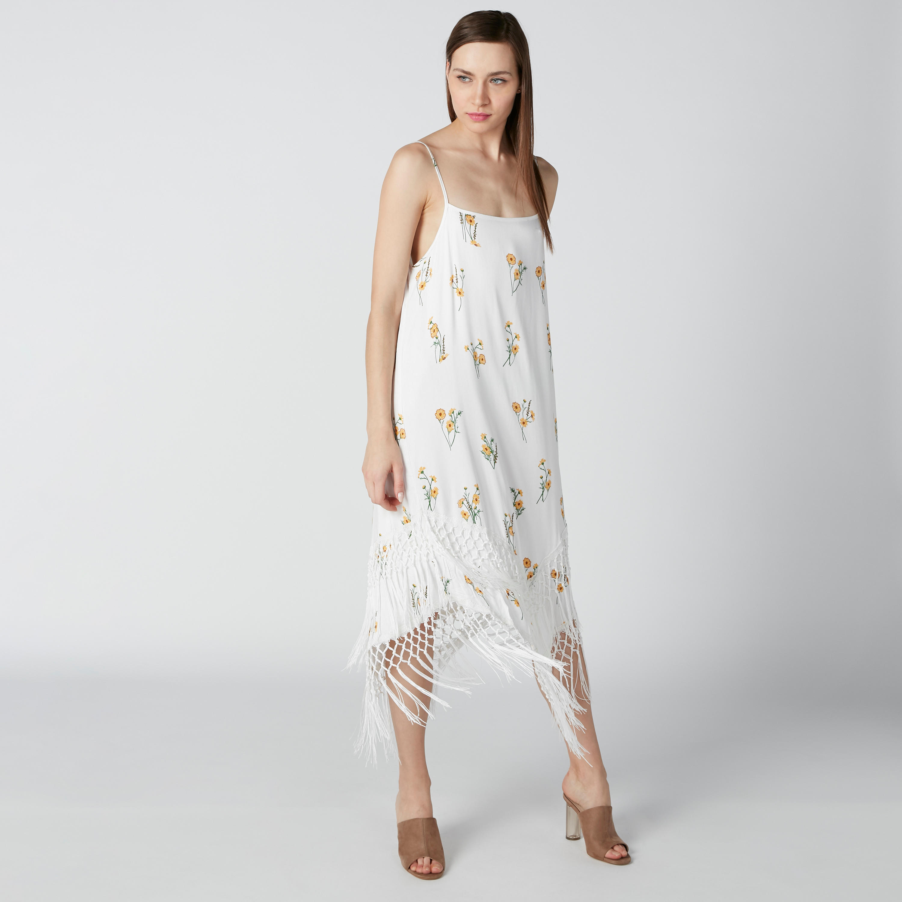 فستان متوسط الطول بحمّالات رفيعة وشرّابات وطبعات أزهار-women-clothing-dresses-image-5