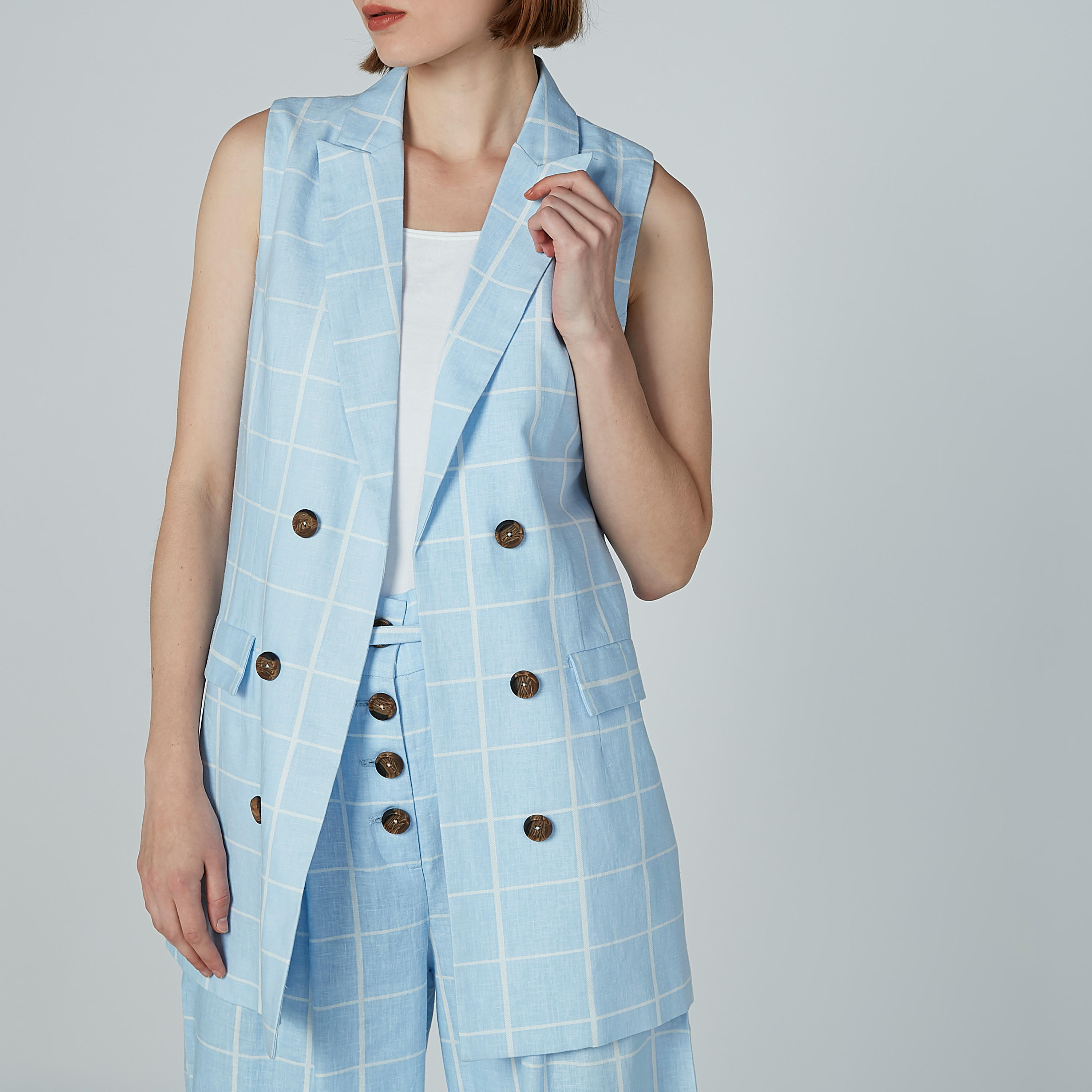 معطف كاروهات طويل دون أكمام بجيوب-women-clothing-coatsandjackets-coats-image-6