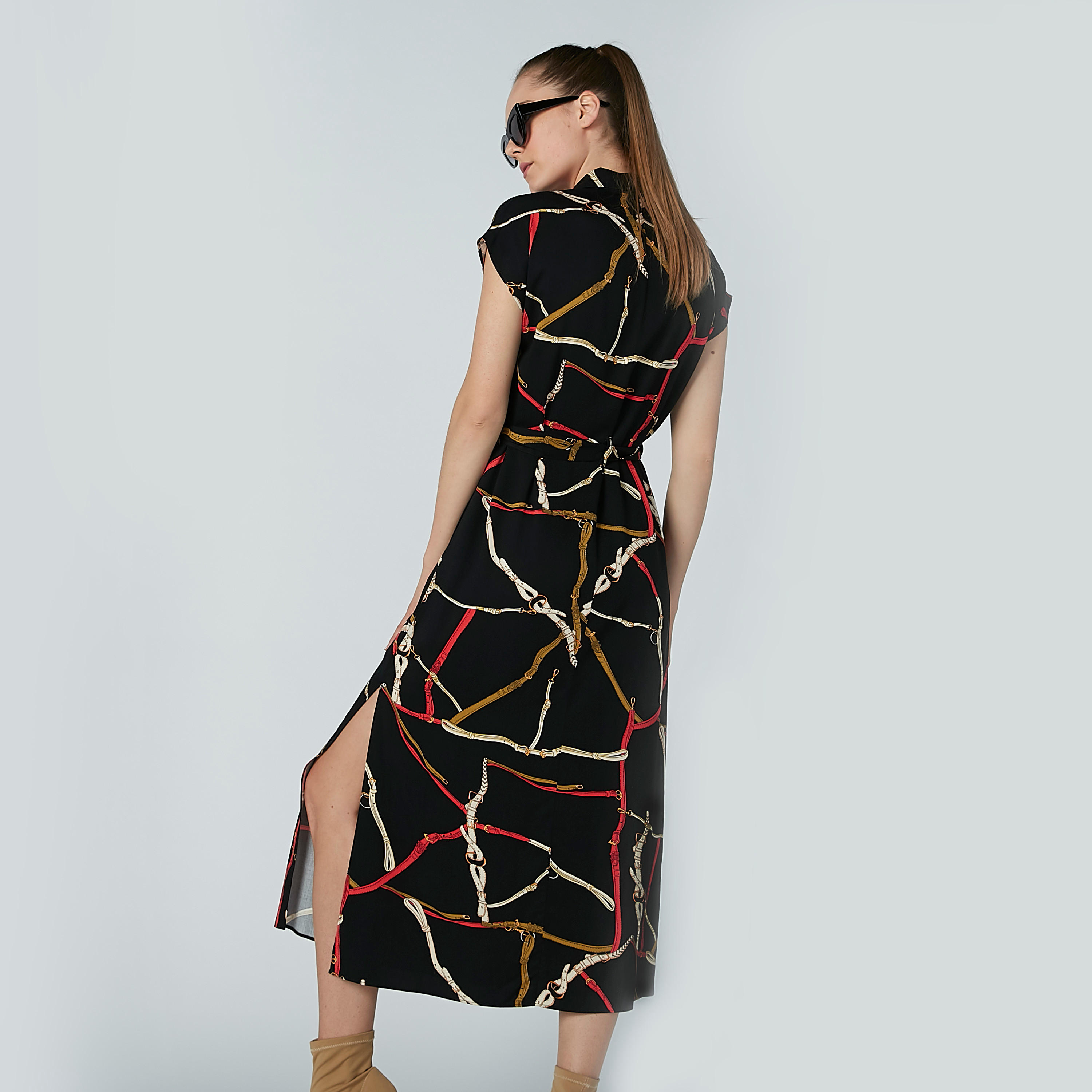 فستان قميص متوسط الطول بأكمام كاب ورباط وطبعات-women-clothing-dresses-image-5
