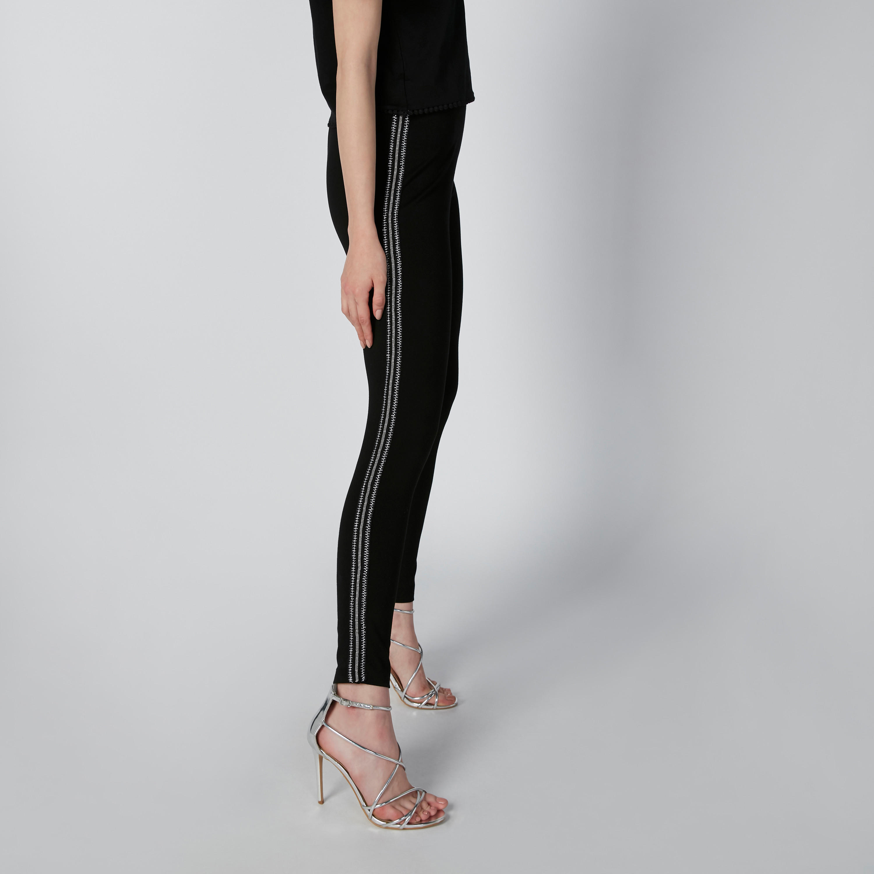 بنطال ليقنز بقصّة سليم وخصر مرتفع وشريطة جانبية-women-clothing-bottoms-leggings-image-2