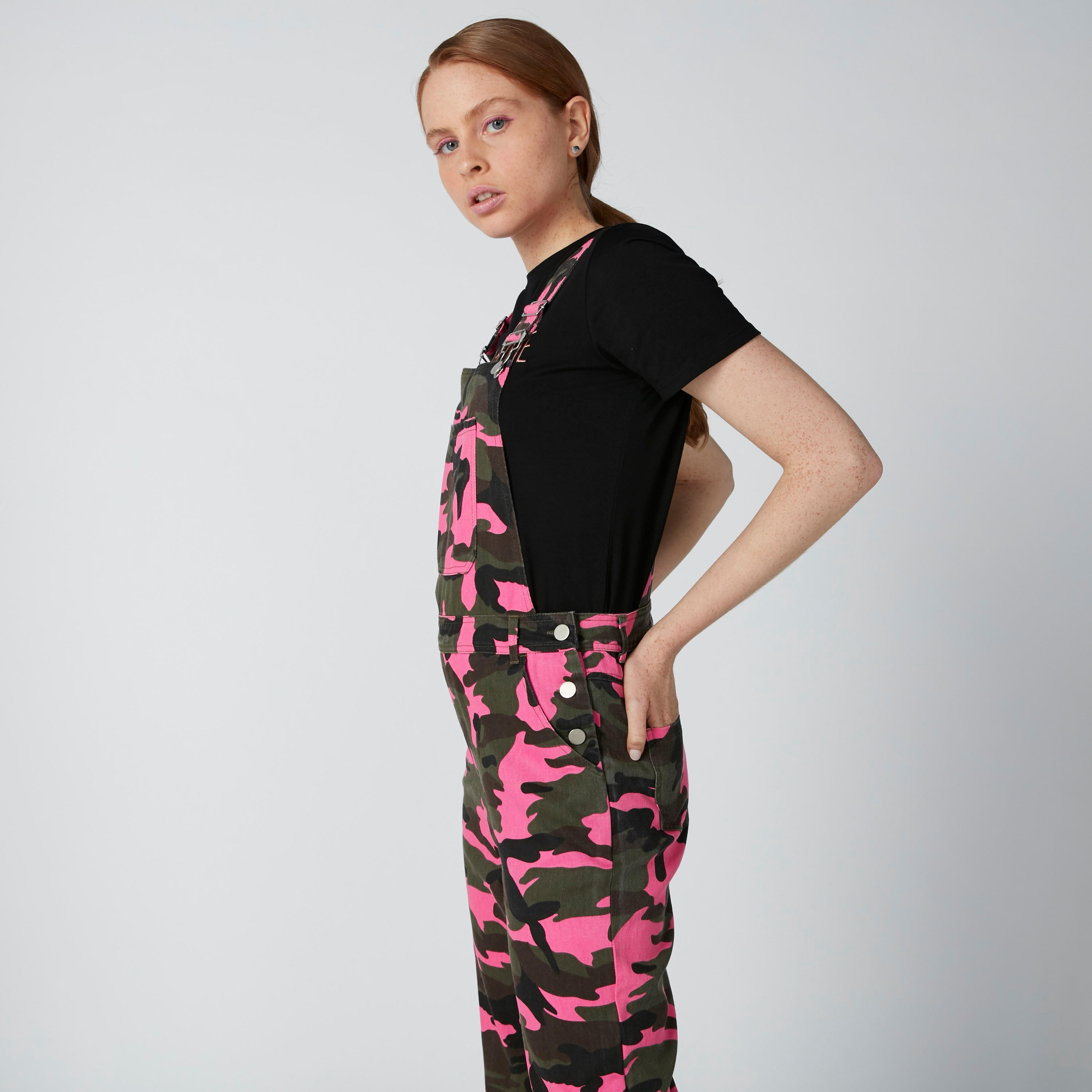 دنغري بجيوب وطبعات-women-clothing-jumpsuits-image-3