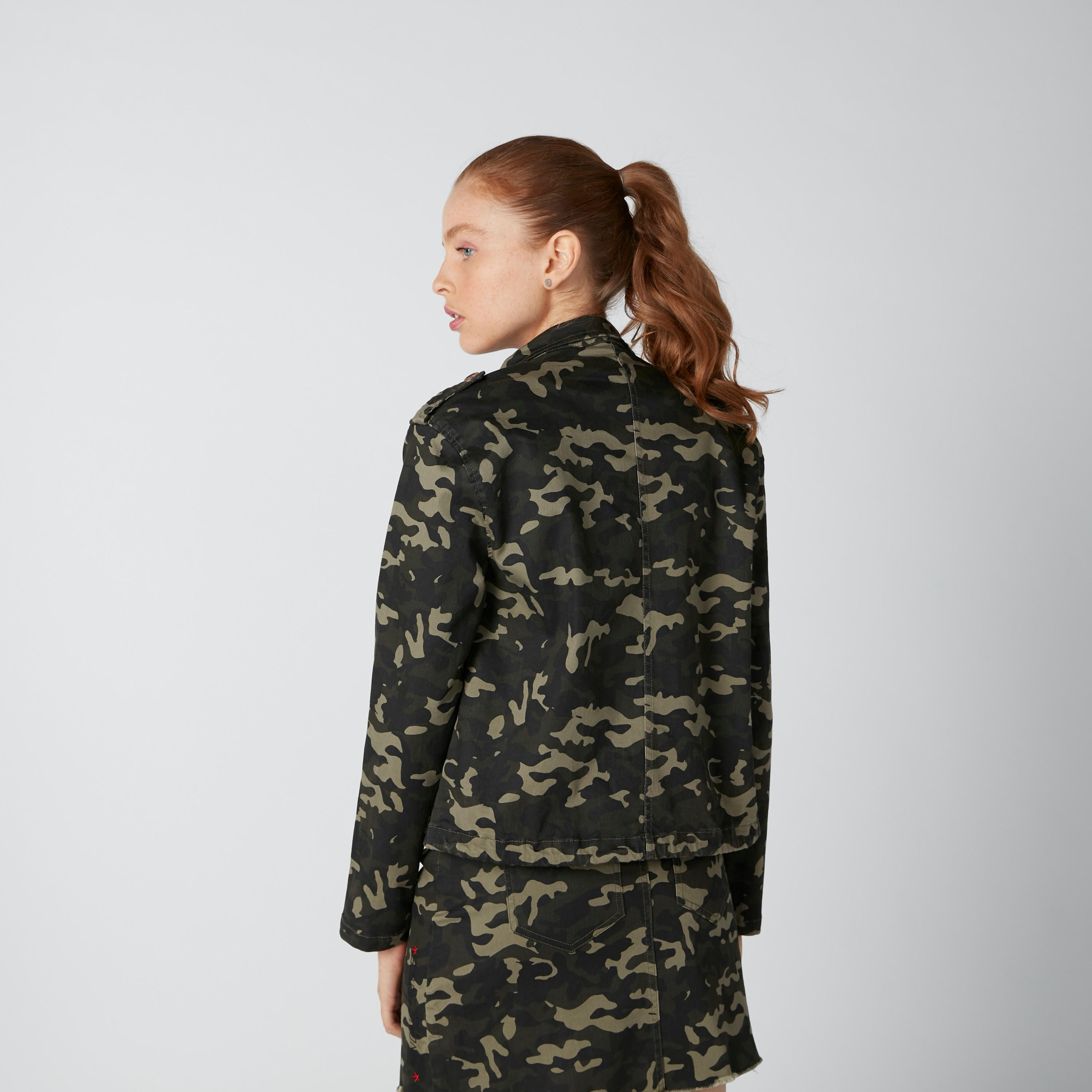 جاكيت بايكر بأكمام طويلة وجيوب وطبعات-women-winterwear-coatsandjackets-jackets-image-2