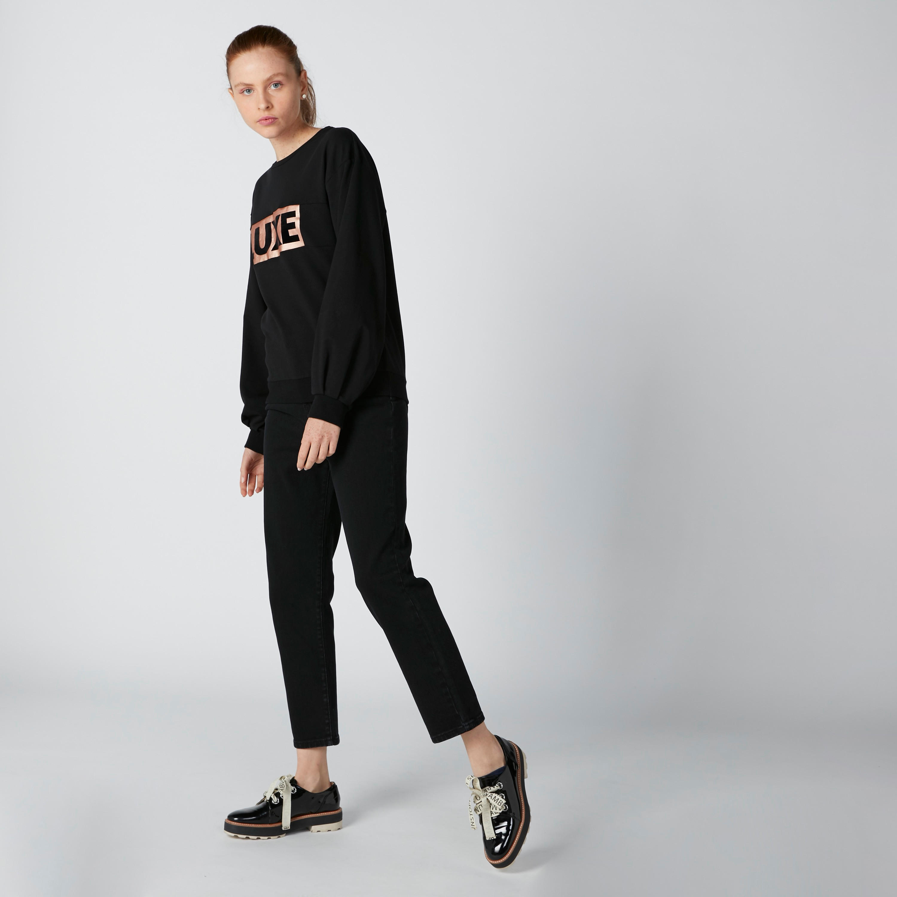 بنطال جينز طويل بسحاب وجيوب-women-clothing-bottoms-jeans-image-1