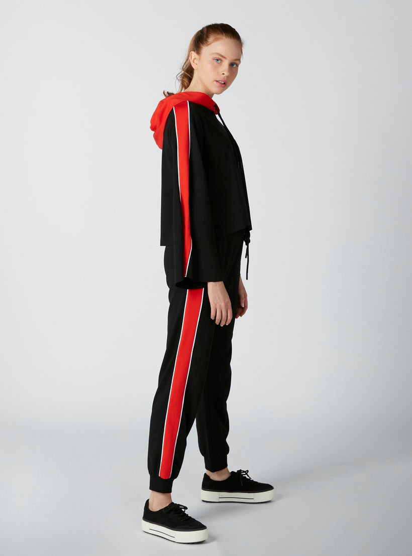 بنطال رياضي برباط وشريطة ودرزات-women-clothing-bottoms-joggers-image-4